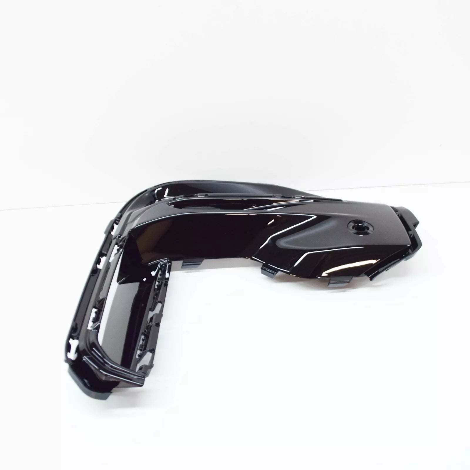 NEW BMW X5 G05 M FRONT RIGHT FOG LIGHT COVER 51118746240