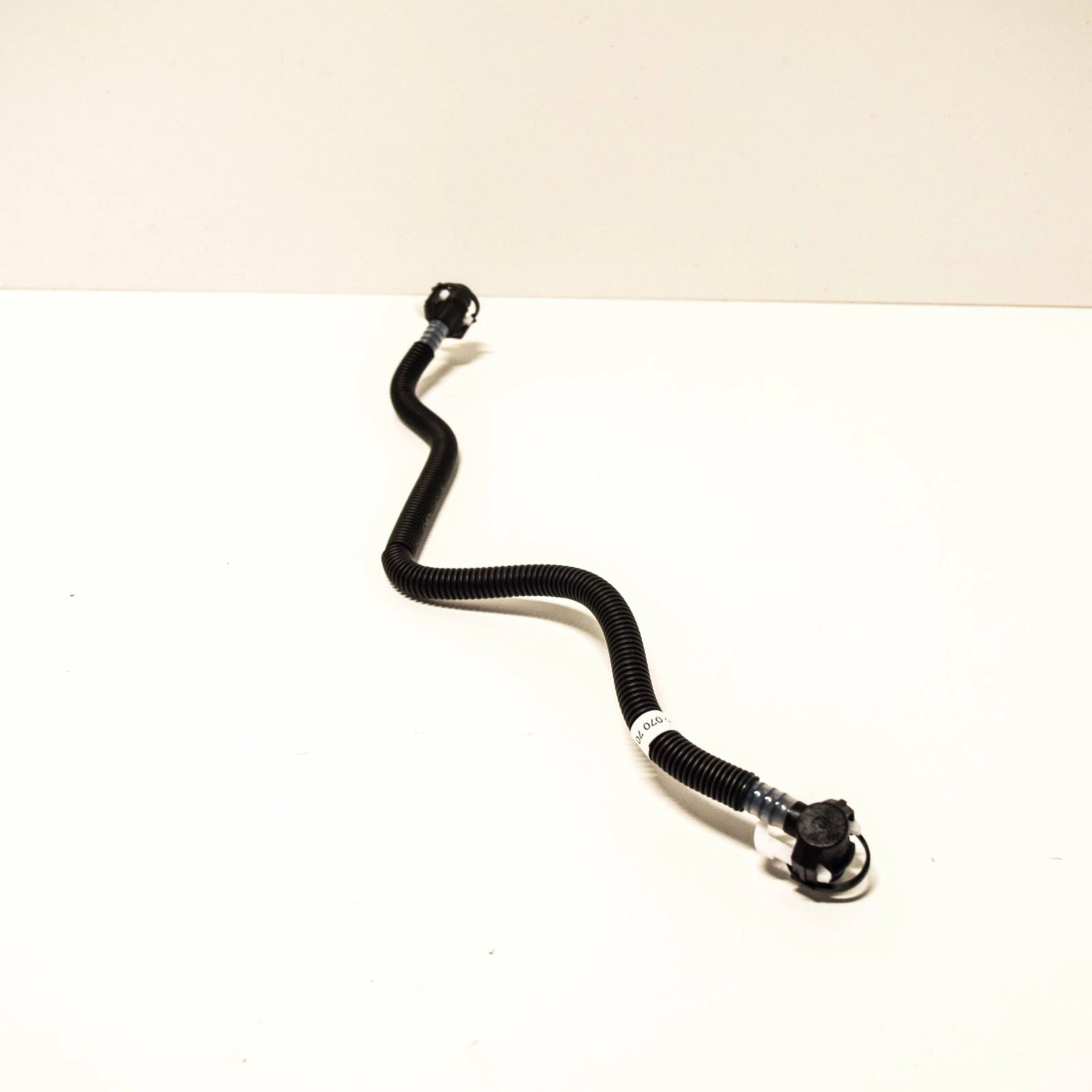 NEW MERCEDES-BENZ C-CLASS W203 FUEL FILTER HOSE A6110707032