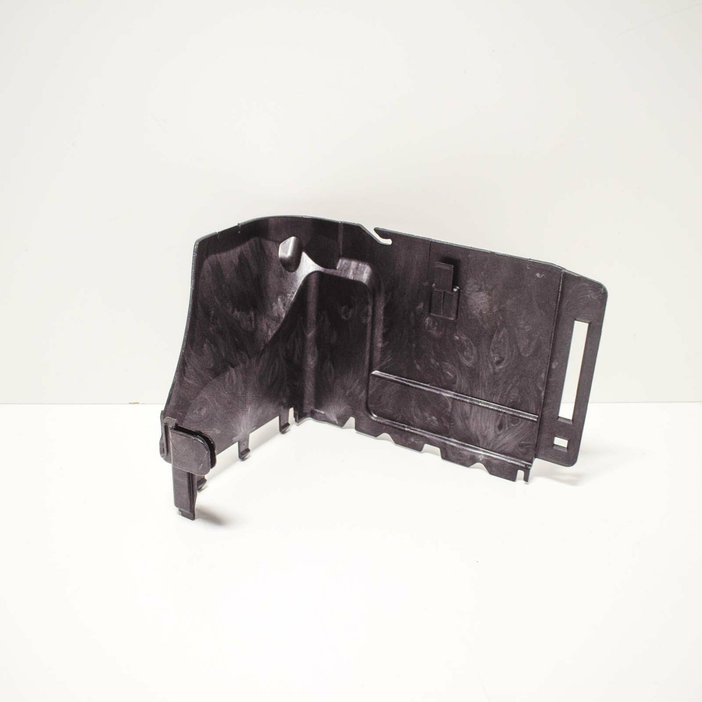 NEW MERCEDES BENZ A W176 FRONT BATTERY TRIM COVER A2465410105 ORIGINAL