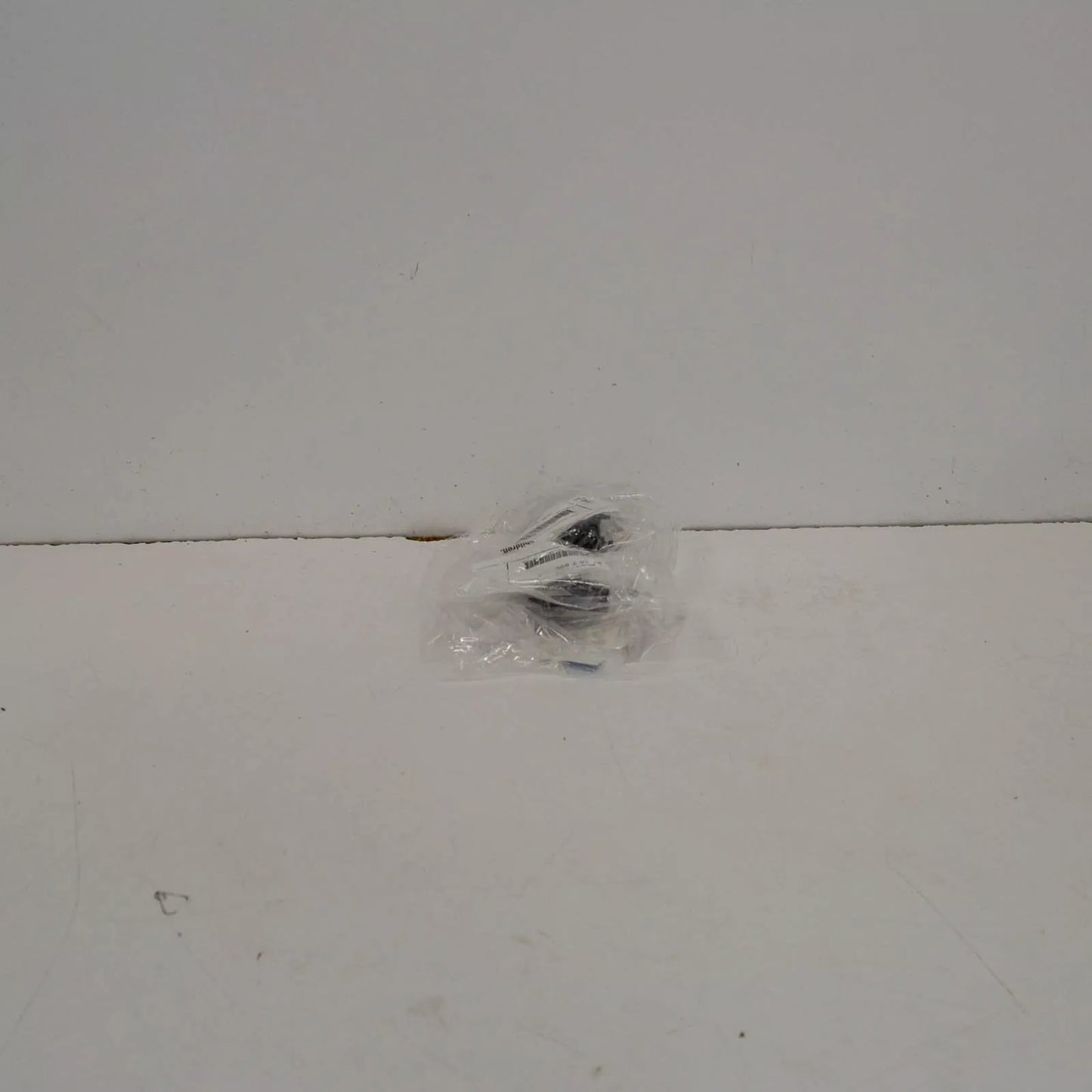 NEW BMW 7 F01 SUN VISOR HOOK RETAINER 51167896985 ORIGINAL