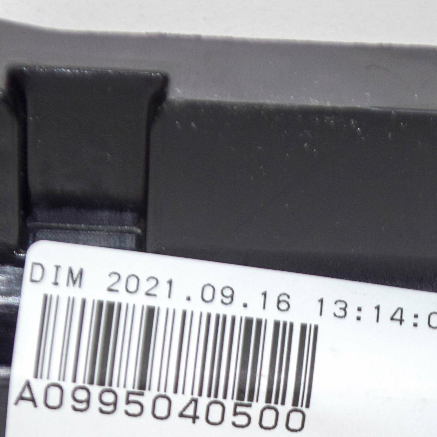 NEW MERCEDES-BENZ GLC X253 A/C RADIATOR LEFT HOLDER A0995040500 ORIGINAL