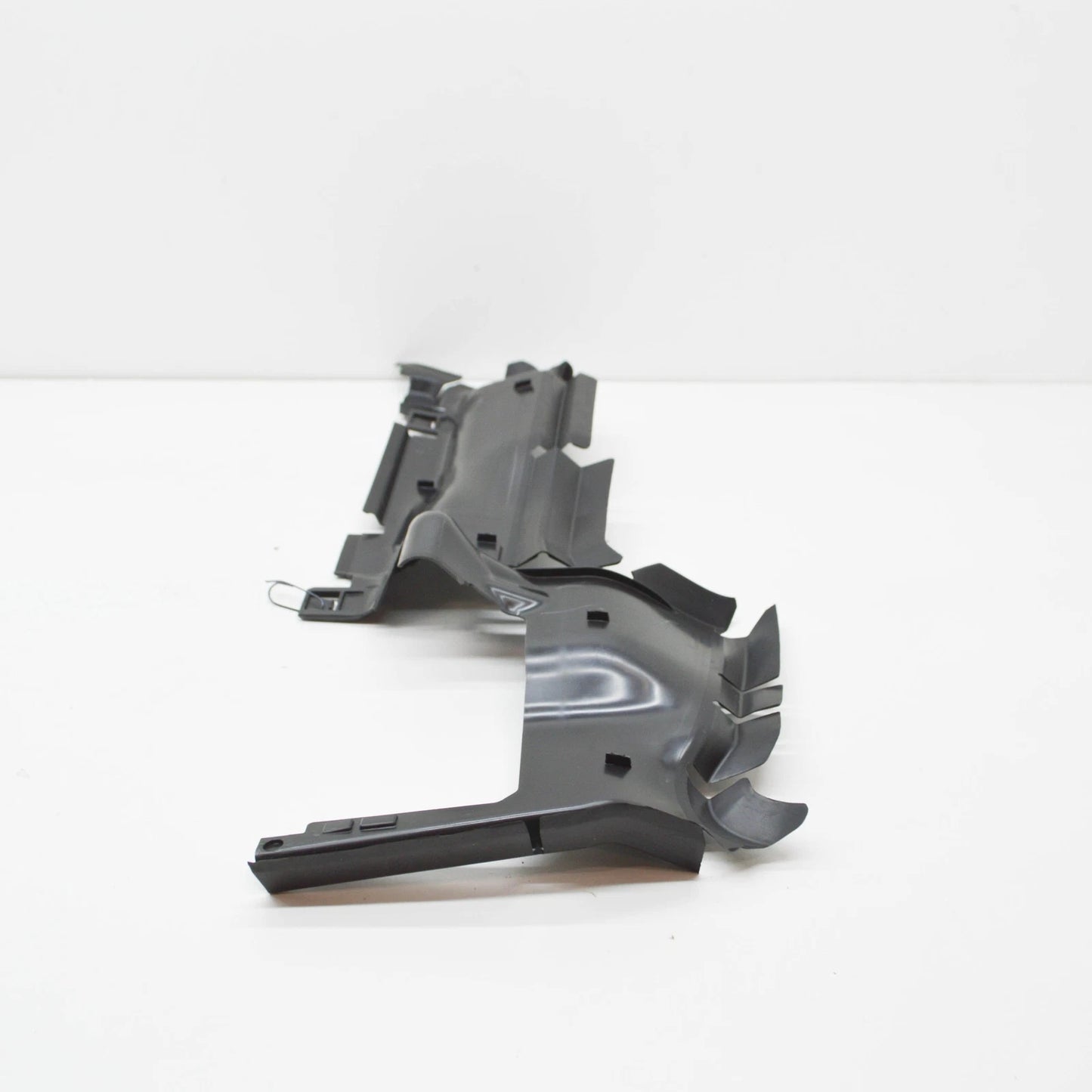 NEW AUDI A4 B9 RADIATOR LEFT OUTER DUCT 8W0121283AM ORIGINAL