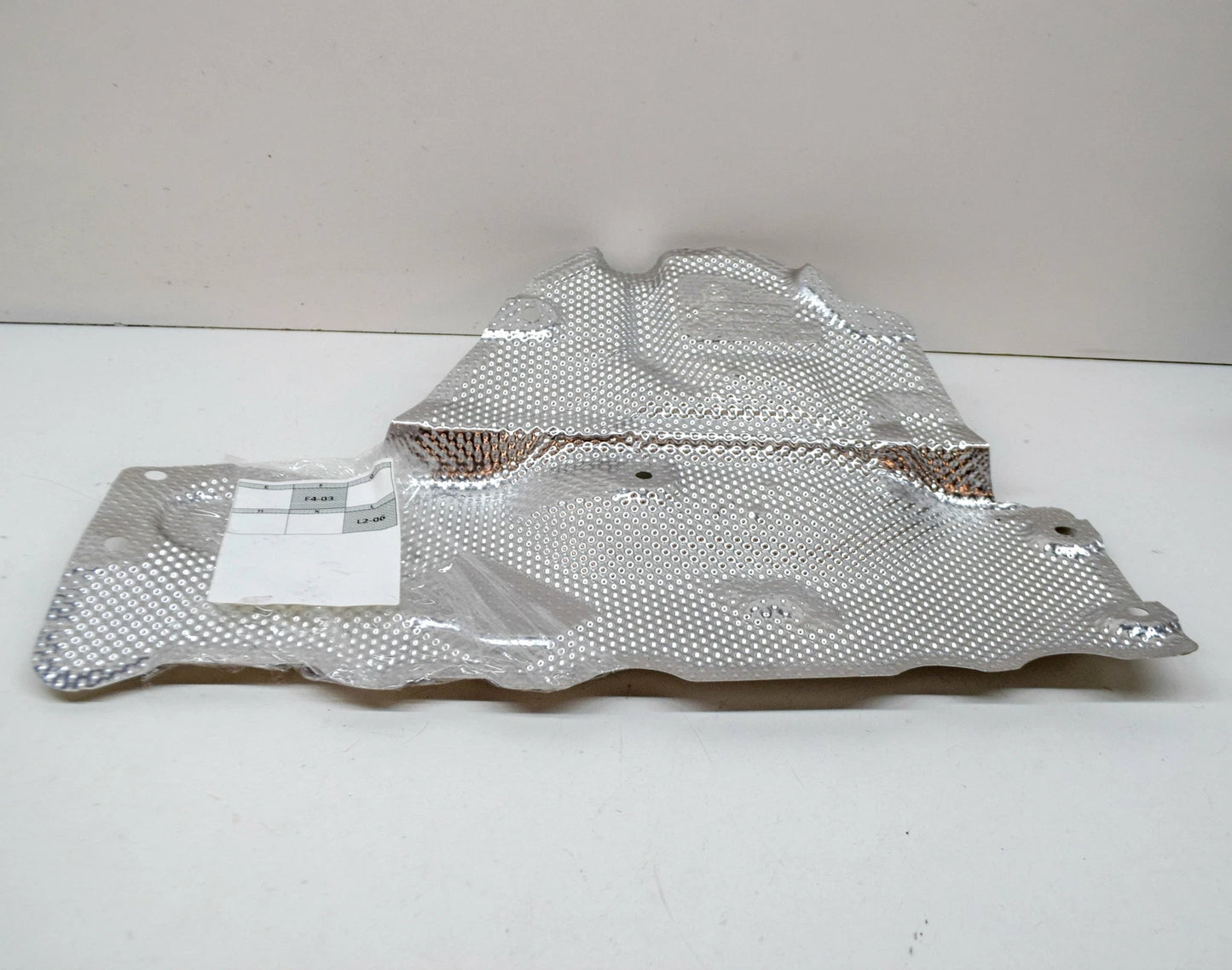 NEW BMW 1 F21 RIGHT ENGINE HEAT SHIELD PROTECTION 51487241758 ORIGINAL