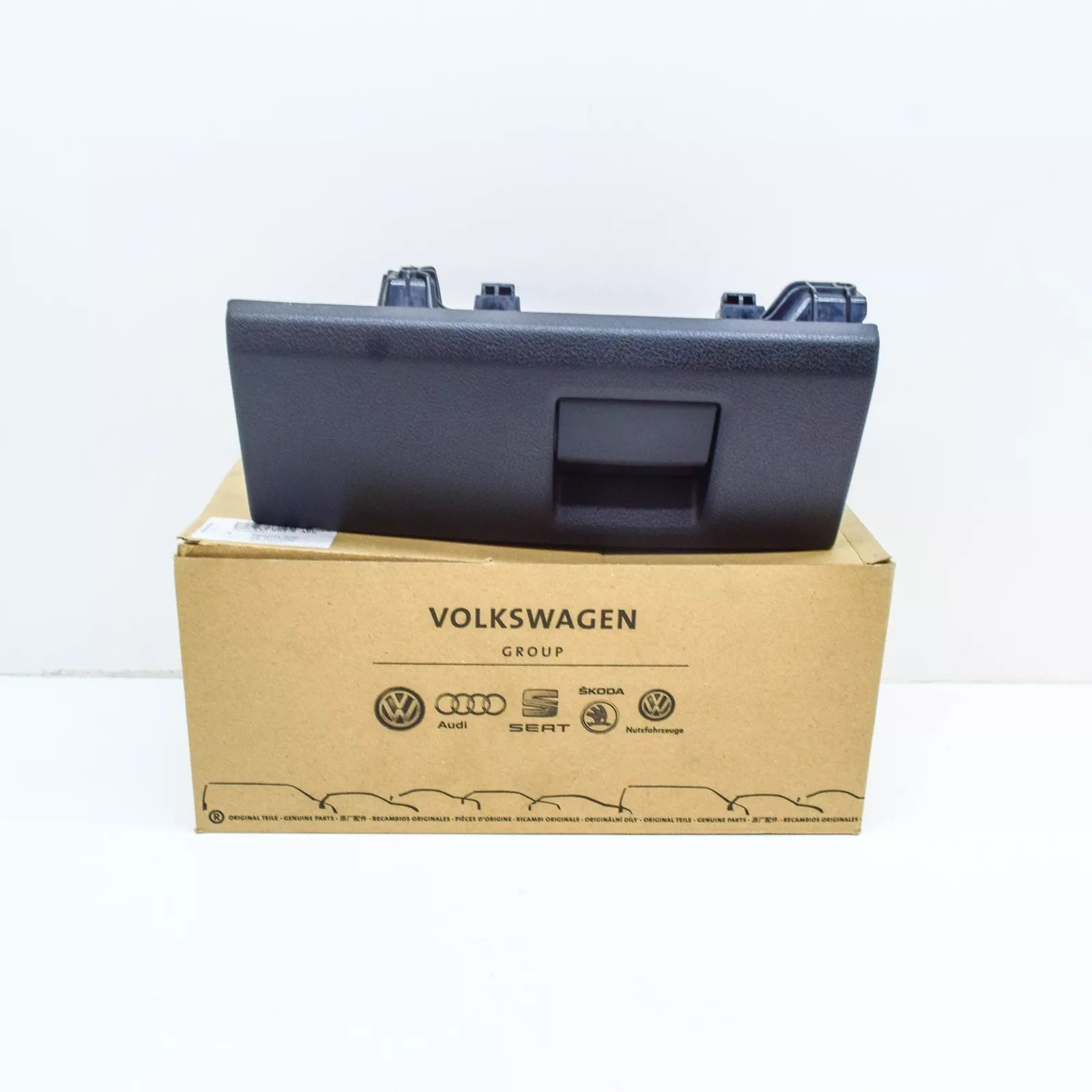 NEW AUDI A4 B8 FRONT RIGHT UNDER SEAT STOWAGE BOX 8K0882602B4PK ORIGINAL