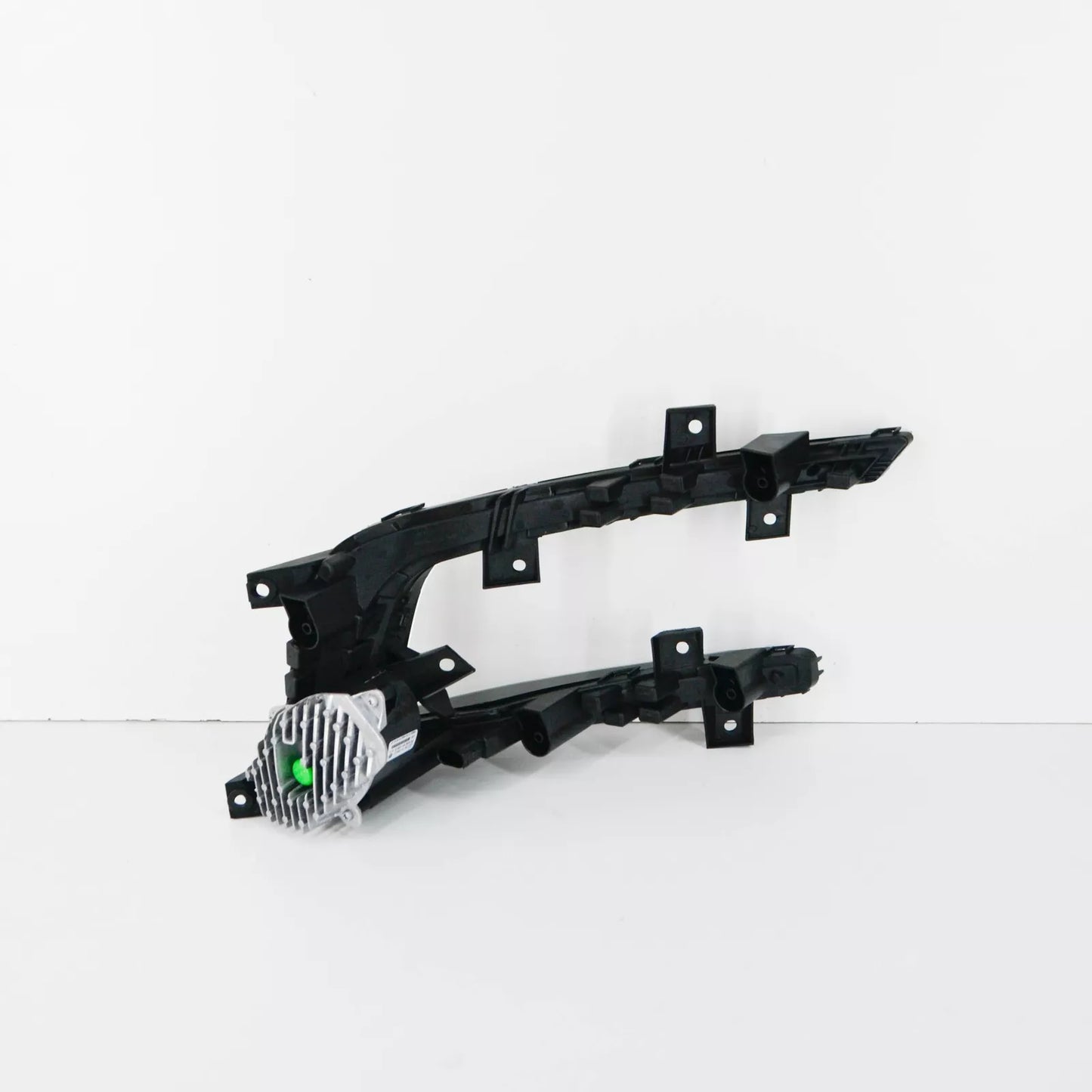 NEW VW GOLF MK7 FRONT LOWER RIGHT LED DAY LIGHT ASSEMBLY 5GE941056B ORIGINAL