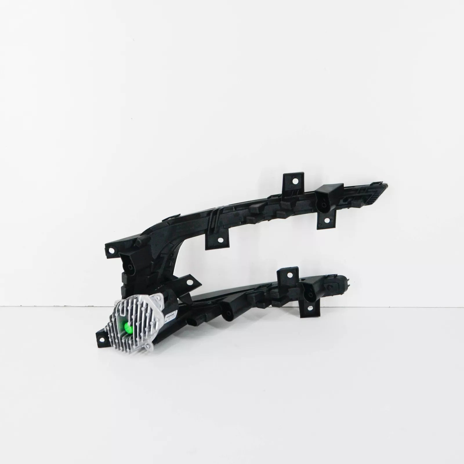 NEW VW GOLF MK7 FRONT LOWER RIGHT LED DAY LIGHT ASSEMBLY 5GE941056B ORIGINAL