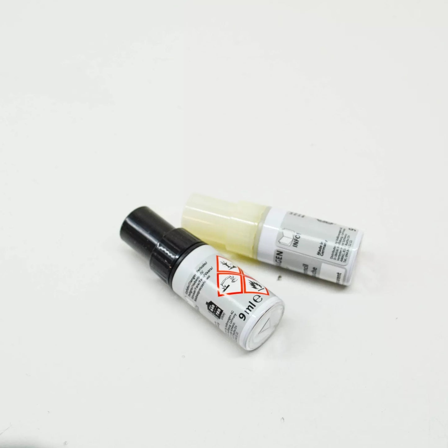 NEW VW AUDI METALLIC GLACIER WHITE TOUCH-UP PAINT SET LST0M2S9R ORIGINAL