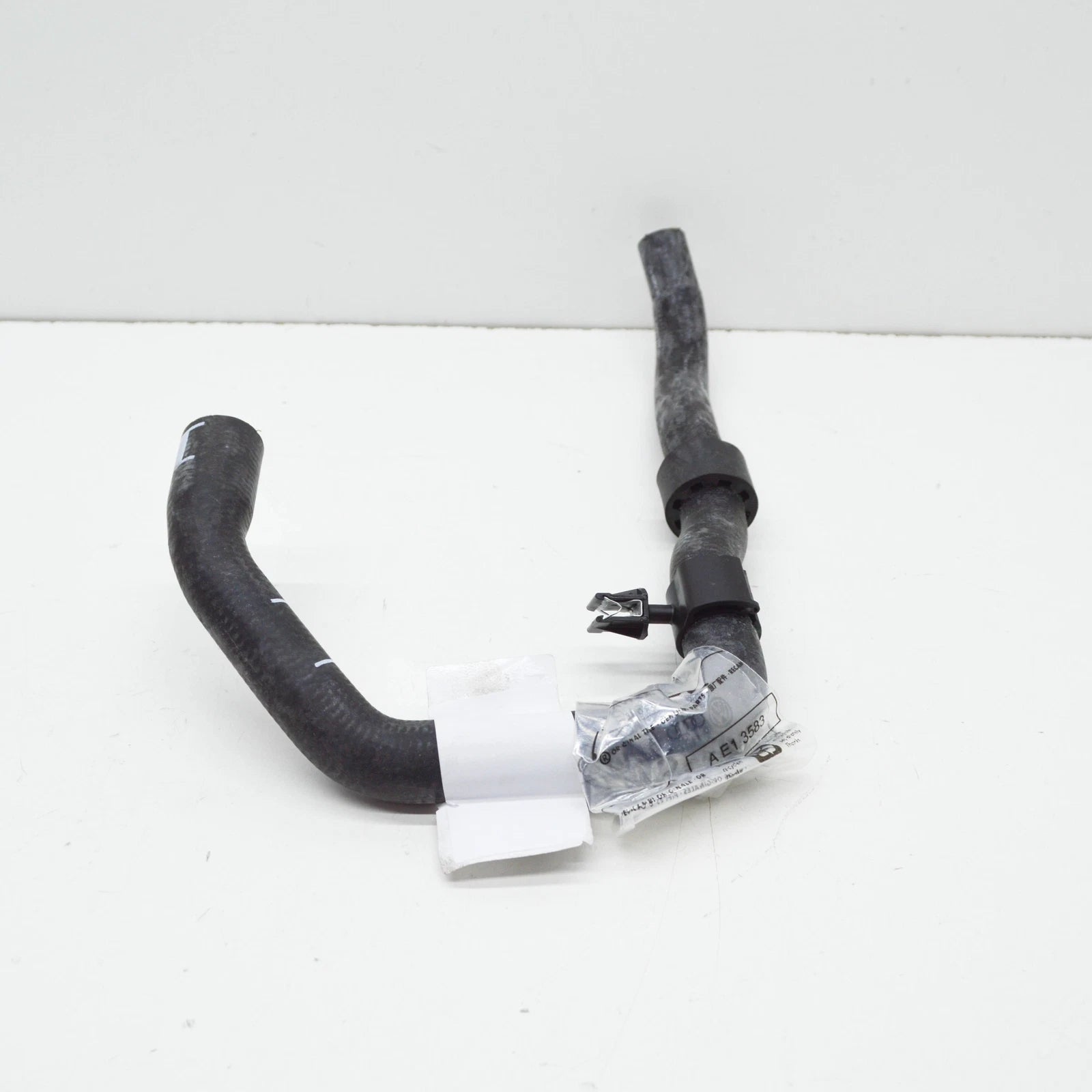 NEW AUDI Q5 8R RIGHT COOLANT WATER RADIATOR HOSE 8R0145923A ORIGINAL
