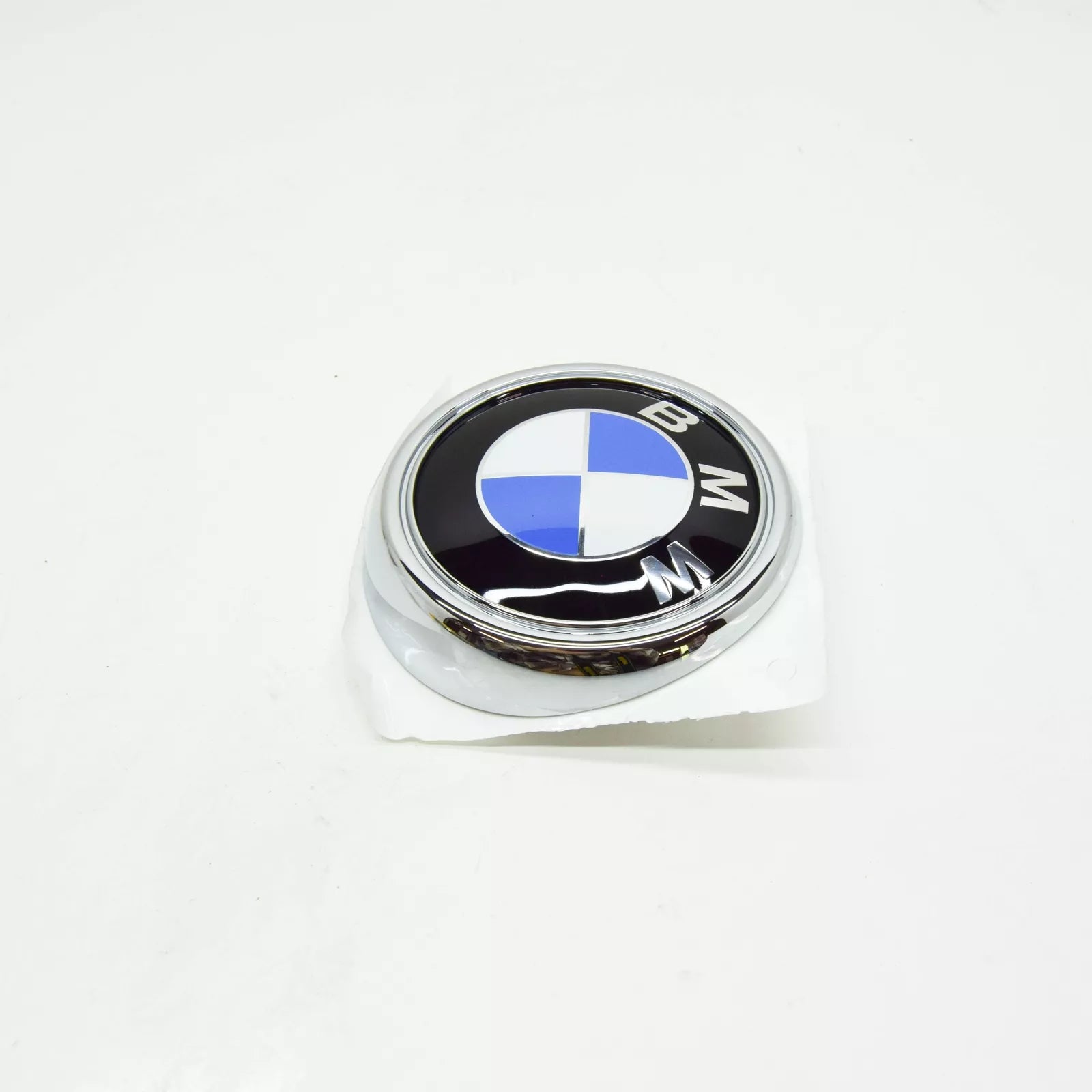 NEW BMW F26 SAC TRUNK LID BMW EMBLEM BADGE 7340321 51147340321 ORIGINAL