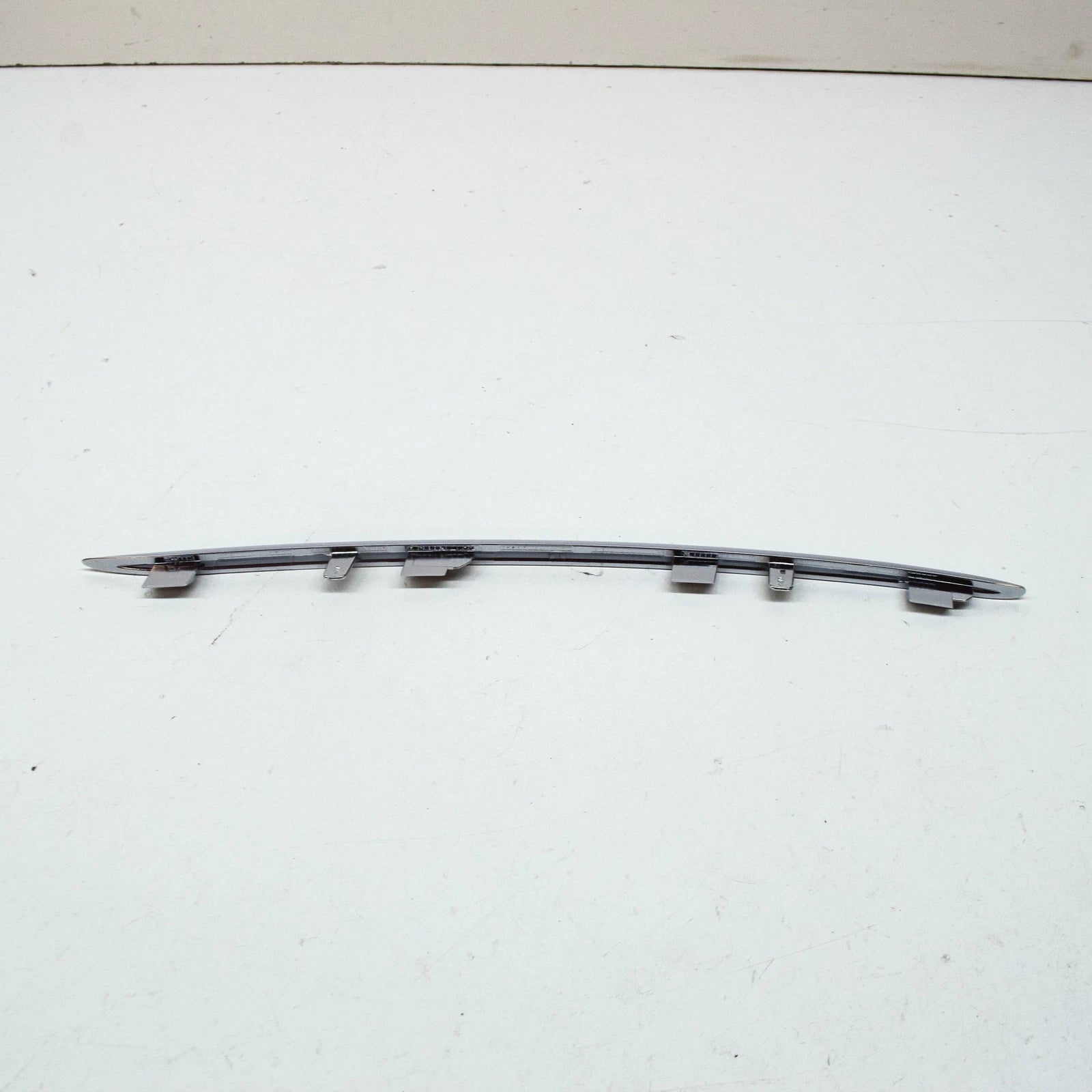 NEW MB GLC C253 FRONT BUMPER RIGHT UPPER DECORATIVE TRIM A2538857801 ORIGINAL