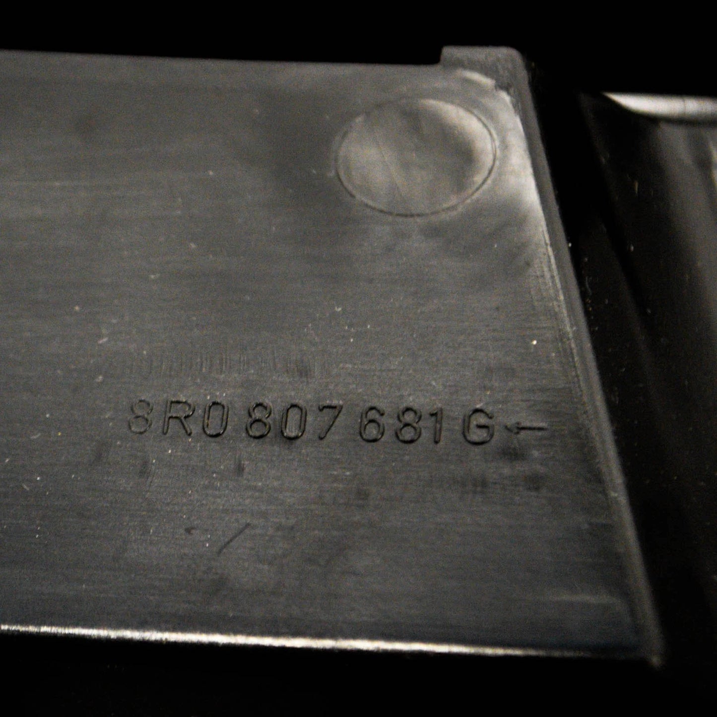 NEW AUDI Q5 8R FRONT RIGHT FOG LIGHT GRILLE 8R0807681G01C