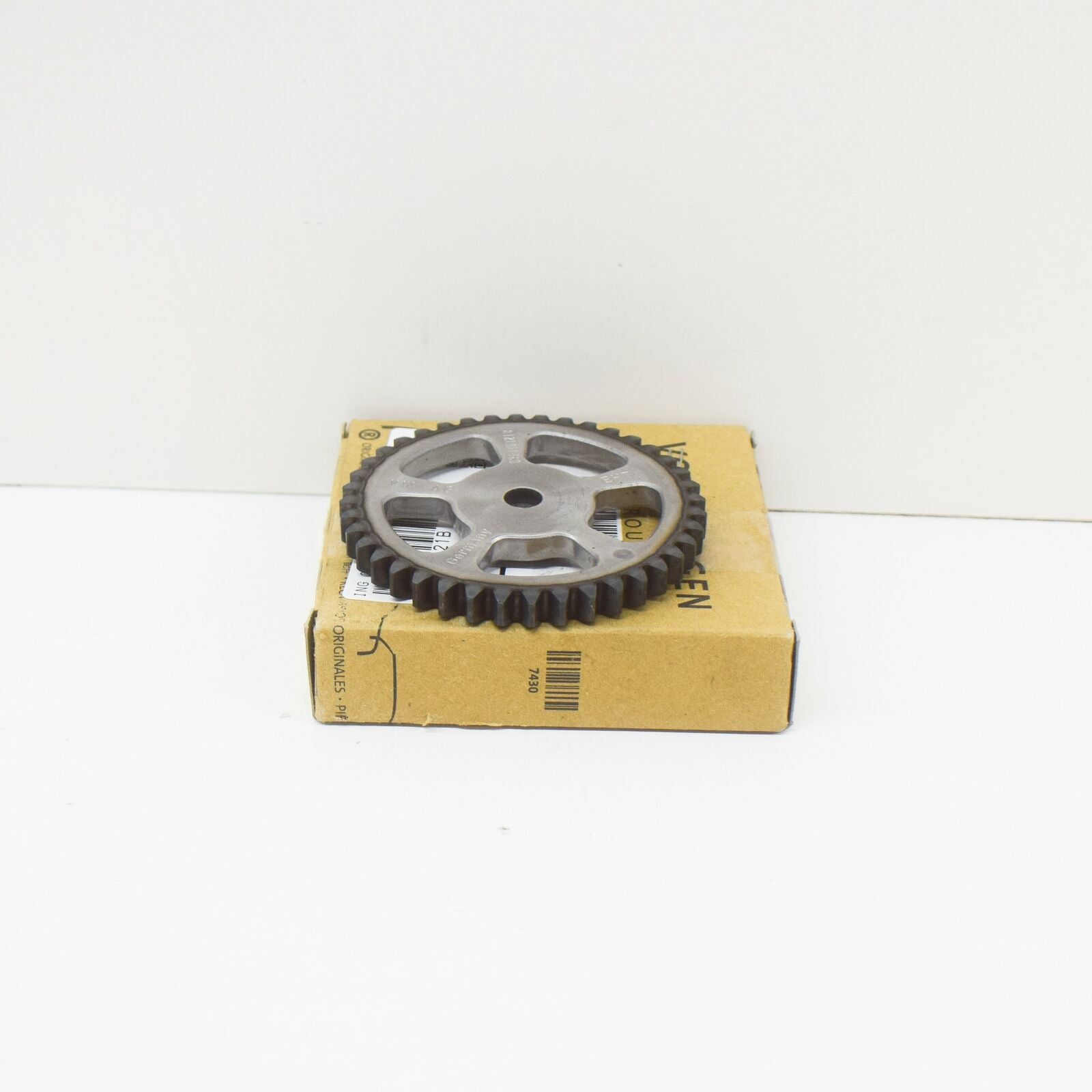 NEW AUDI A1 8X OIL PUMP CHAIN SPROCKET 03F115121B ORIGINAL