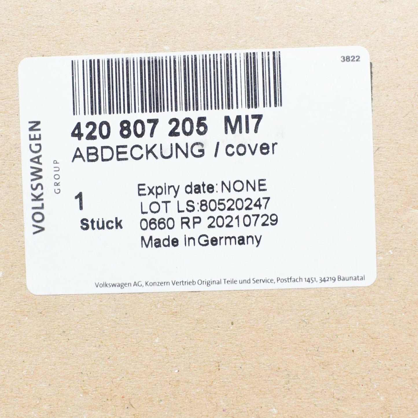 NEW AUDI R8 42 FRONT BUMPER RIGHT TOW EYE COVER 420807205MI7 ORIGINAL