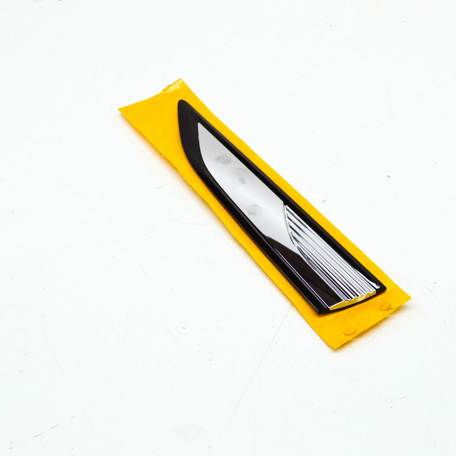 NEW VW TIGUAN AD FRONT RIGHT FENDER WING EMBLEM BADGE 5NA853688HDPJ