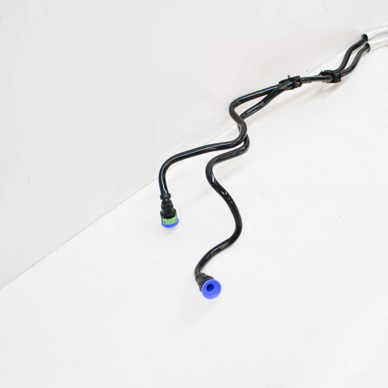 NEW BMW 3 F30 TRANSMISSION OIL COOLER LINE 17227604979 7604979 ORIGINAL