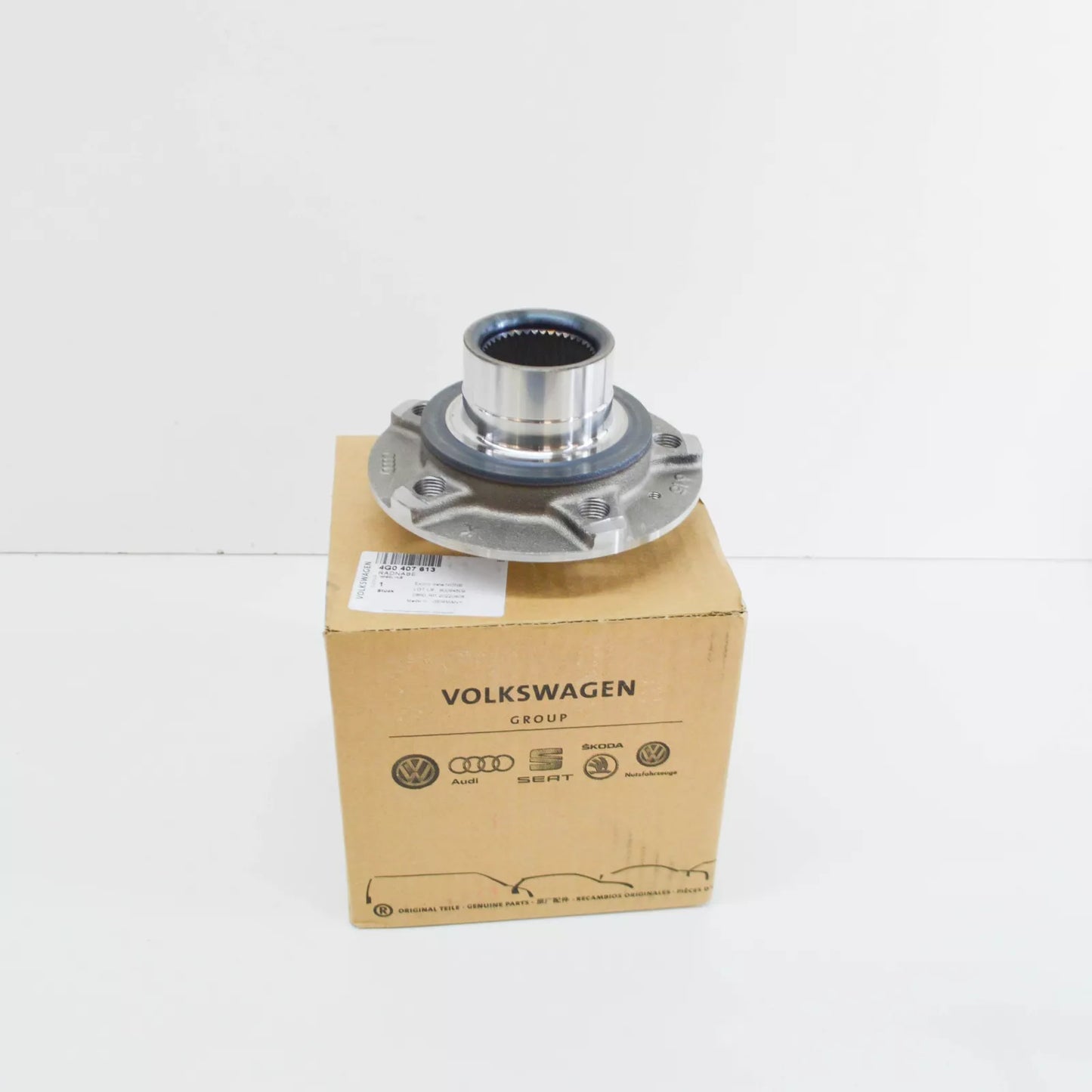 NEW AUDI A6 C7 ALLROAD QUATTRO FRONT WHEEL HUB SPINDLE 4G0407613 ORIGINAL