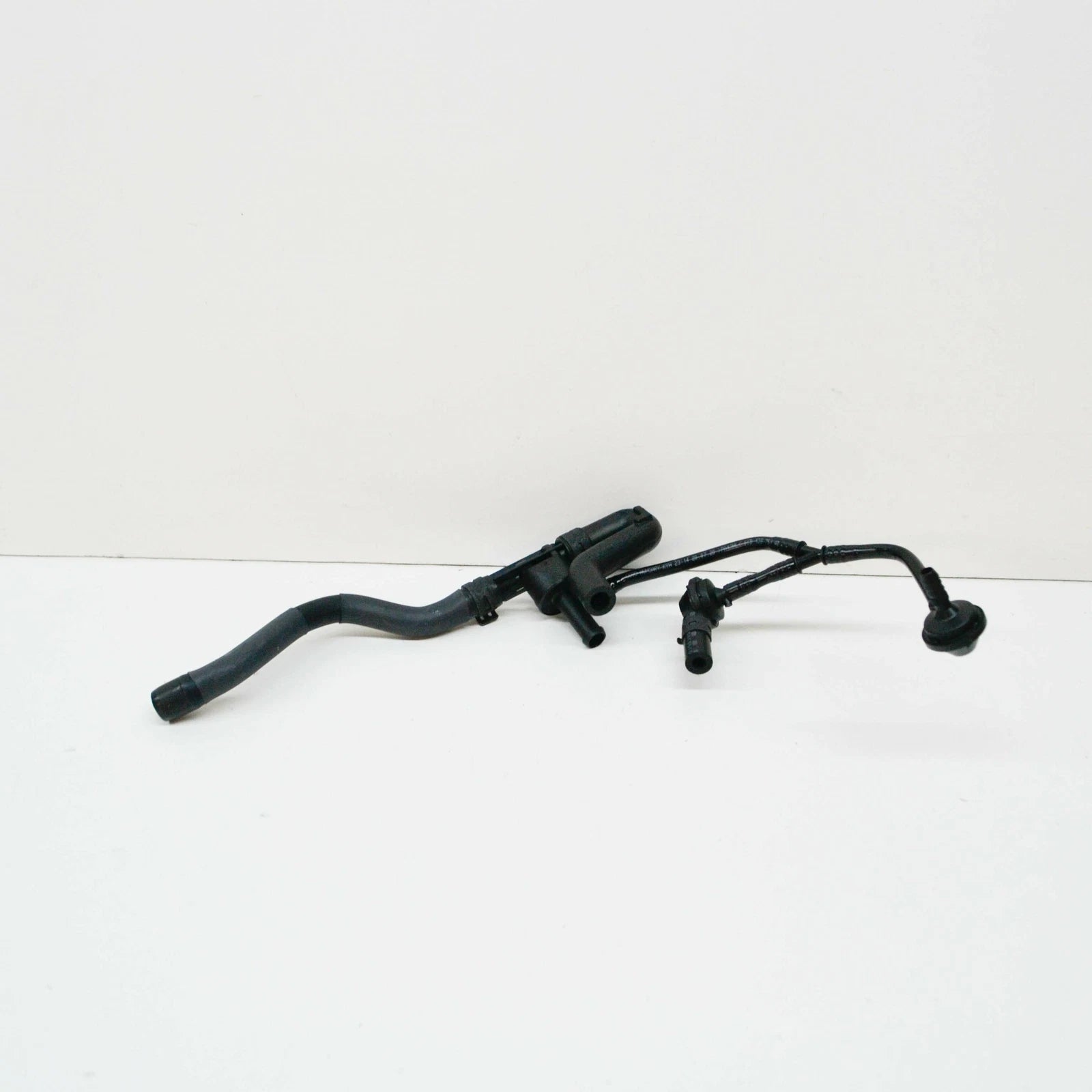 NEW AUDI A4 B7 VACUUM PIPE WITH SUCTION JET PUMP 06B133751AT