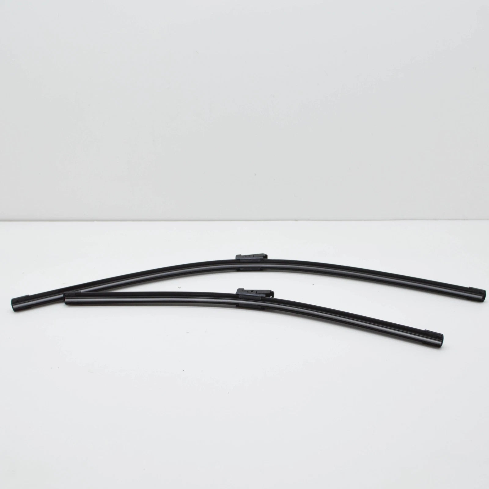 NEW AUDI Q7 4M FRONT WINDSHIELD WIPER BLADE SET LHD 4M1998002