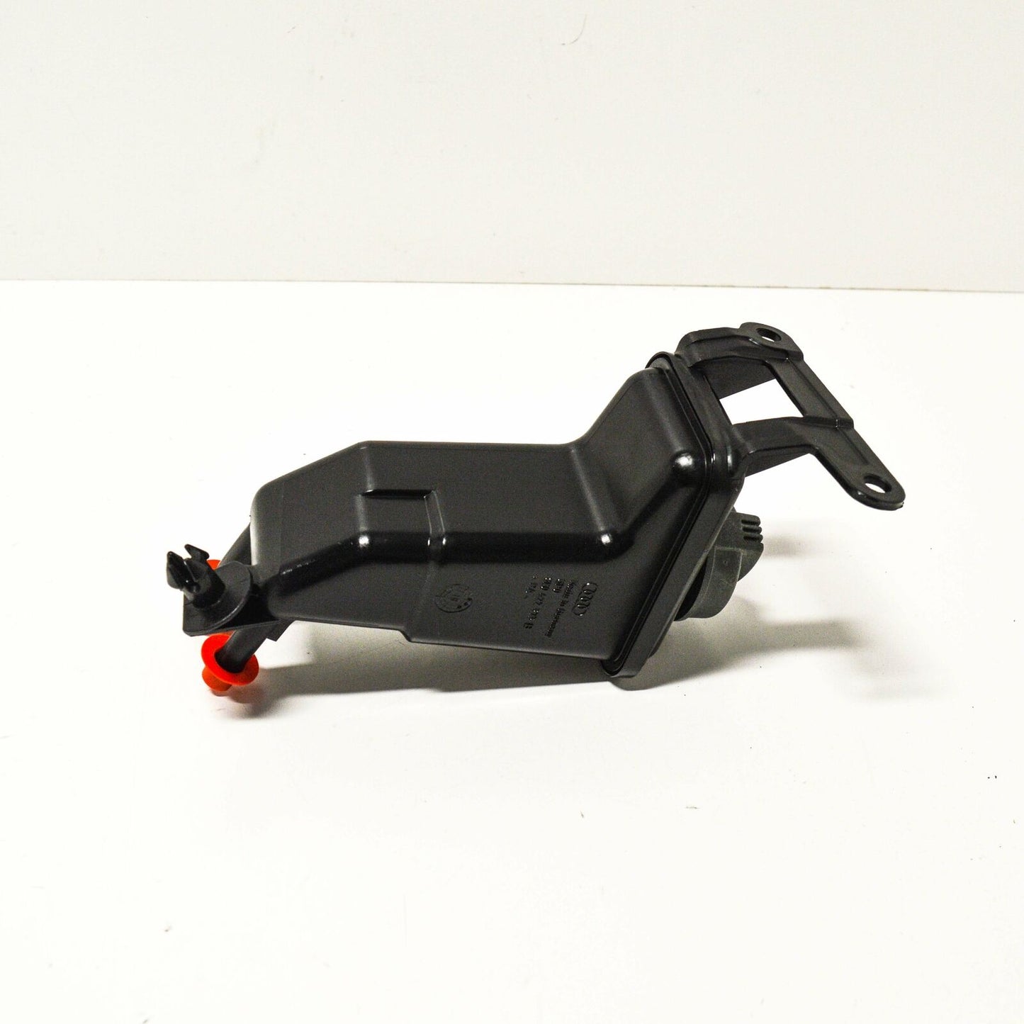 NEW AUDI A4 B6 POWER STEERING RESERVOIR 8E0422371B ORIGINAL