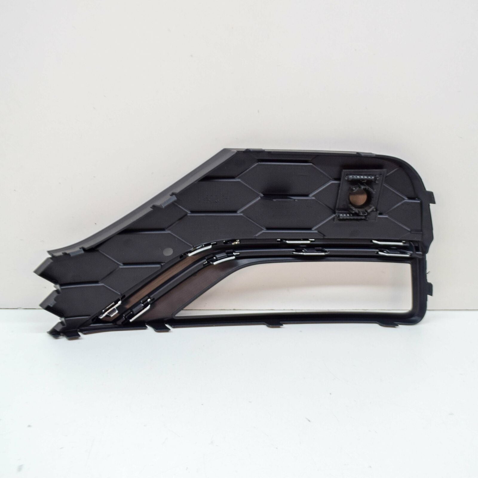 NEW VOLKSWAGEN AMAROK FRONT LEFT FOG LAMP COVER 2H6898489ARYP ORIGINAL