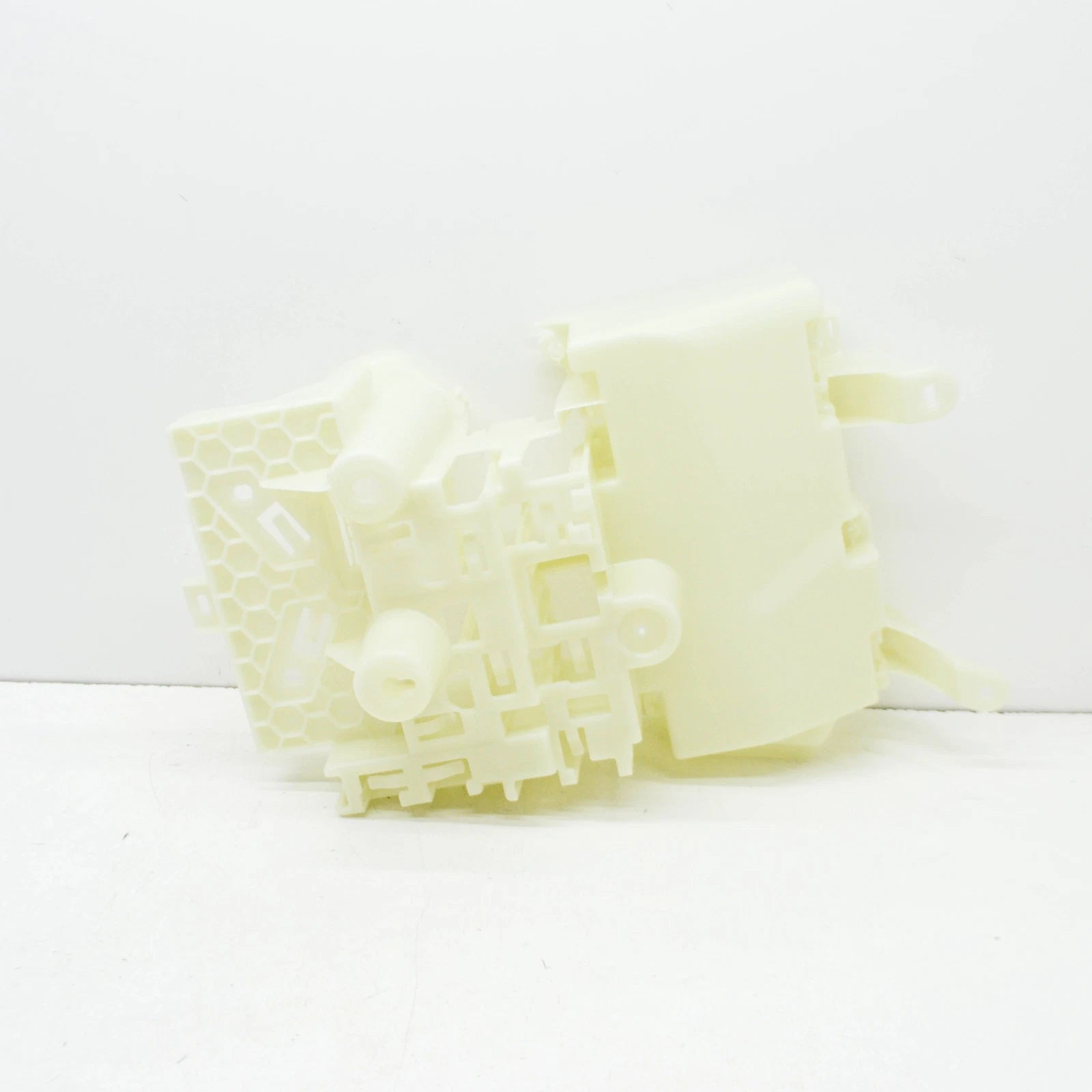 NEW BMW X5 G05 POWER DISTRIBUTOR BOX BRACKET 61138780755 ORIGINAL