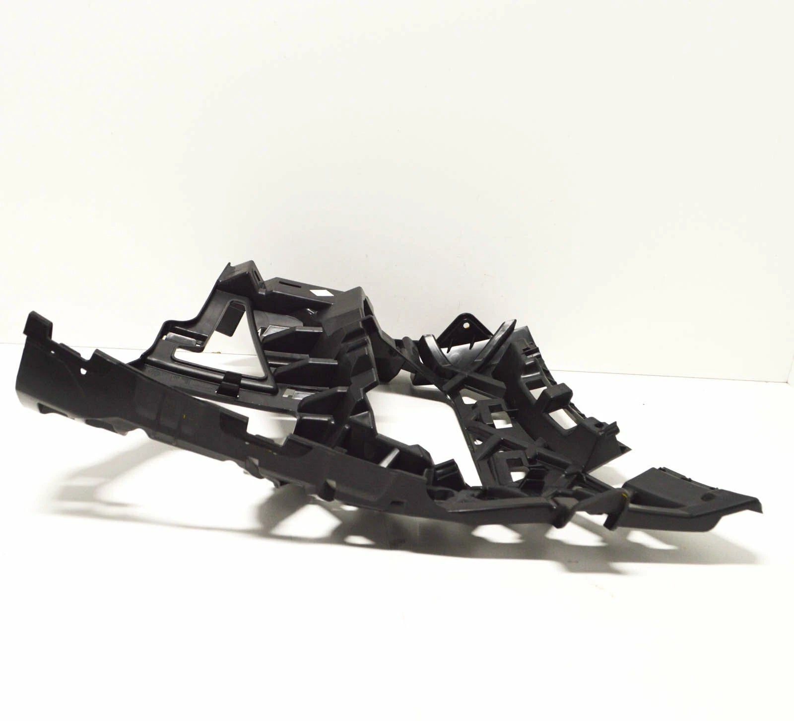 NEW VOLKSWAGEN GOLF MK7 ALLTRACK FRONT BUMPER SUPPORT ELEMENT 5GM807723A