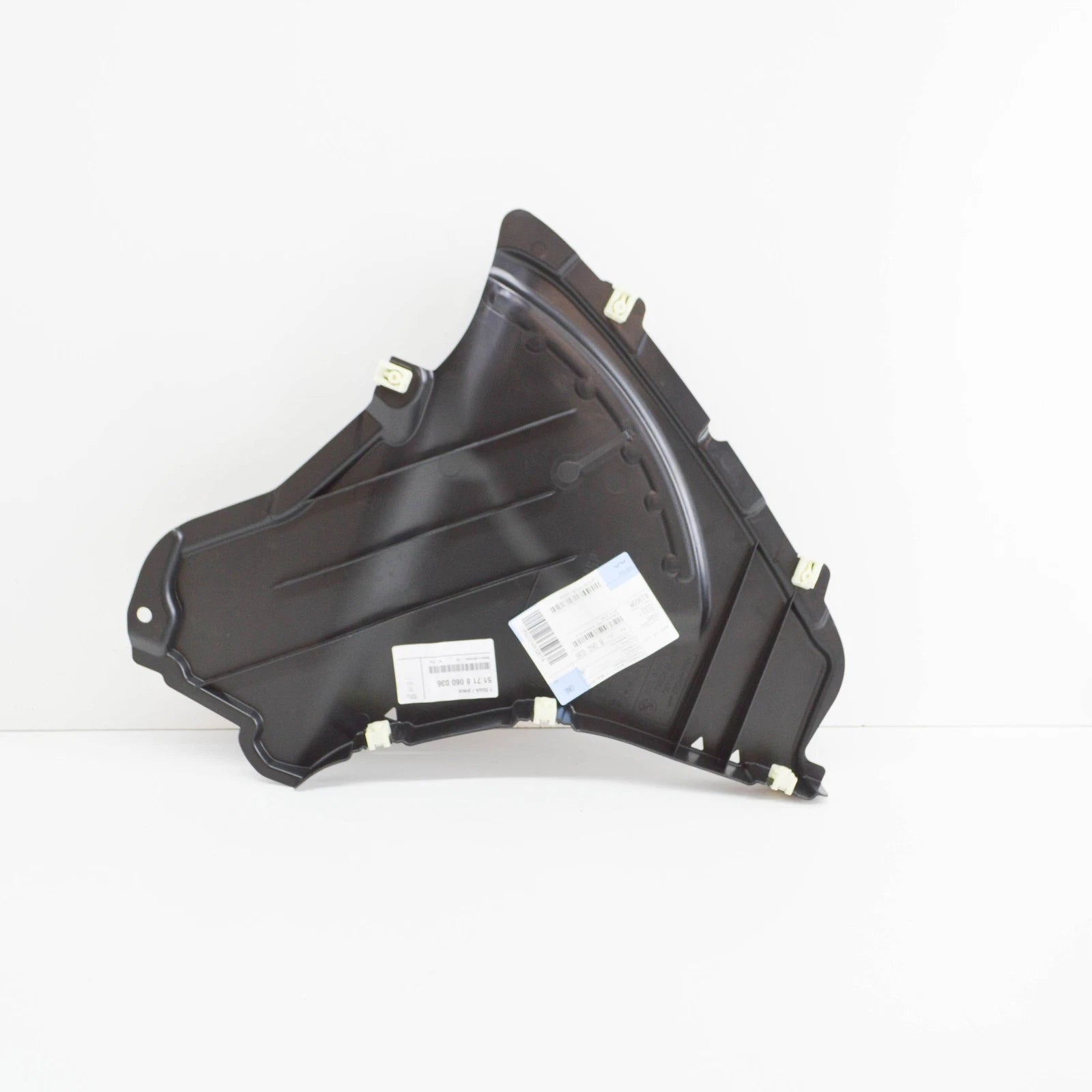 NEW BMW 8 G14 FRONT RIGHT WHEELARCH BOTTOM FRONT COVER 51718060036 ORIGINAL