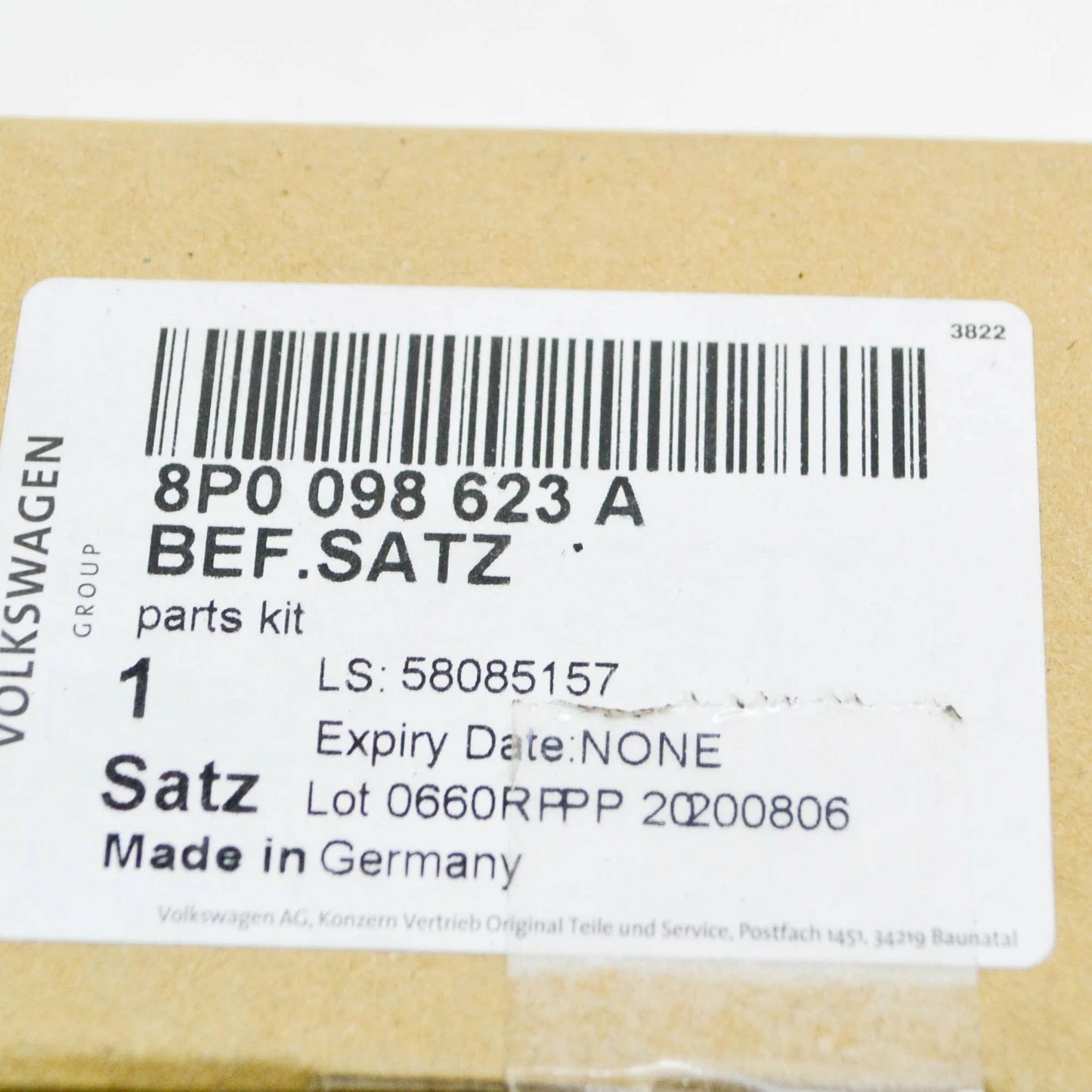 NEW AUDI A3 8P FRONT BUMPER FIXING PARTS 1 SET 8P0098623A