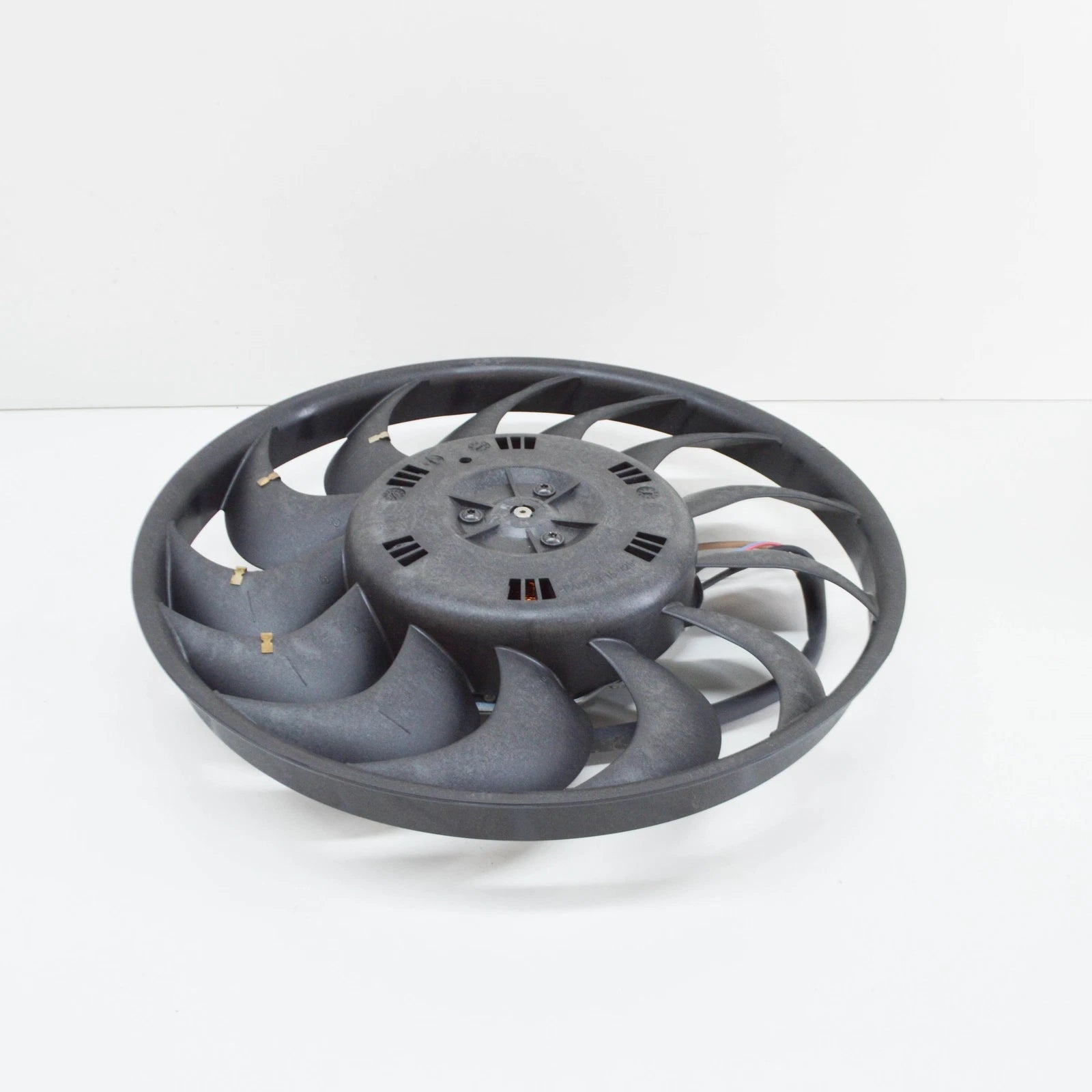 NEW AUDI A8 D3 LEFT RADIATOR COOLING FAN 4E0959455G ORIGINAL