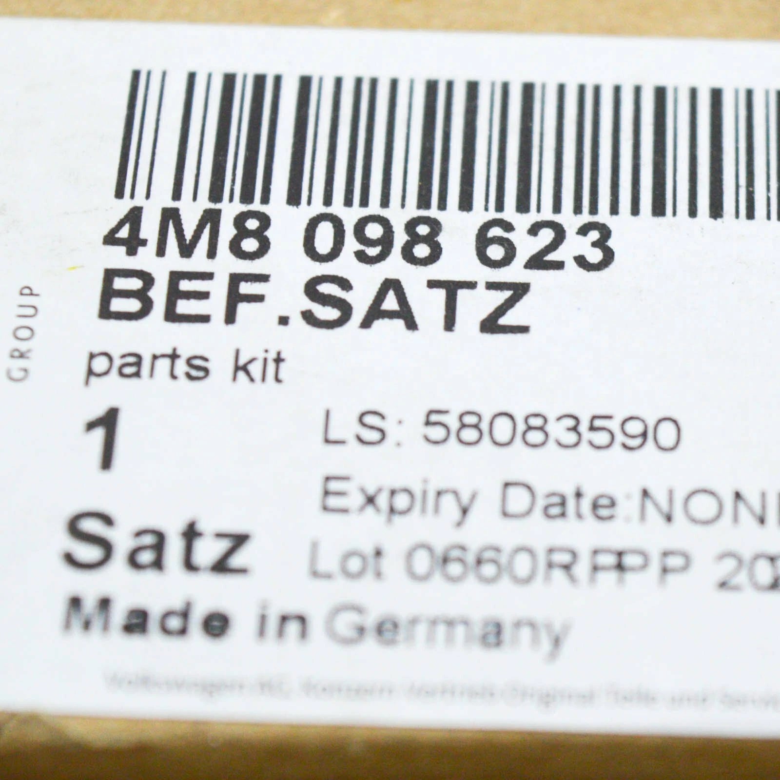 NEW AUDI Q8 FRONT BUMPER COVER HARDWARE KIT 4M8098623