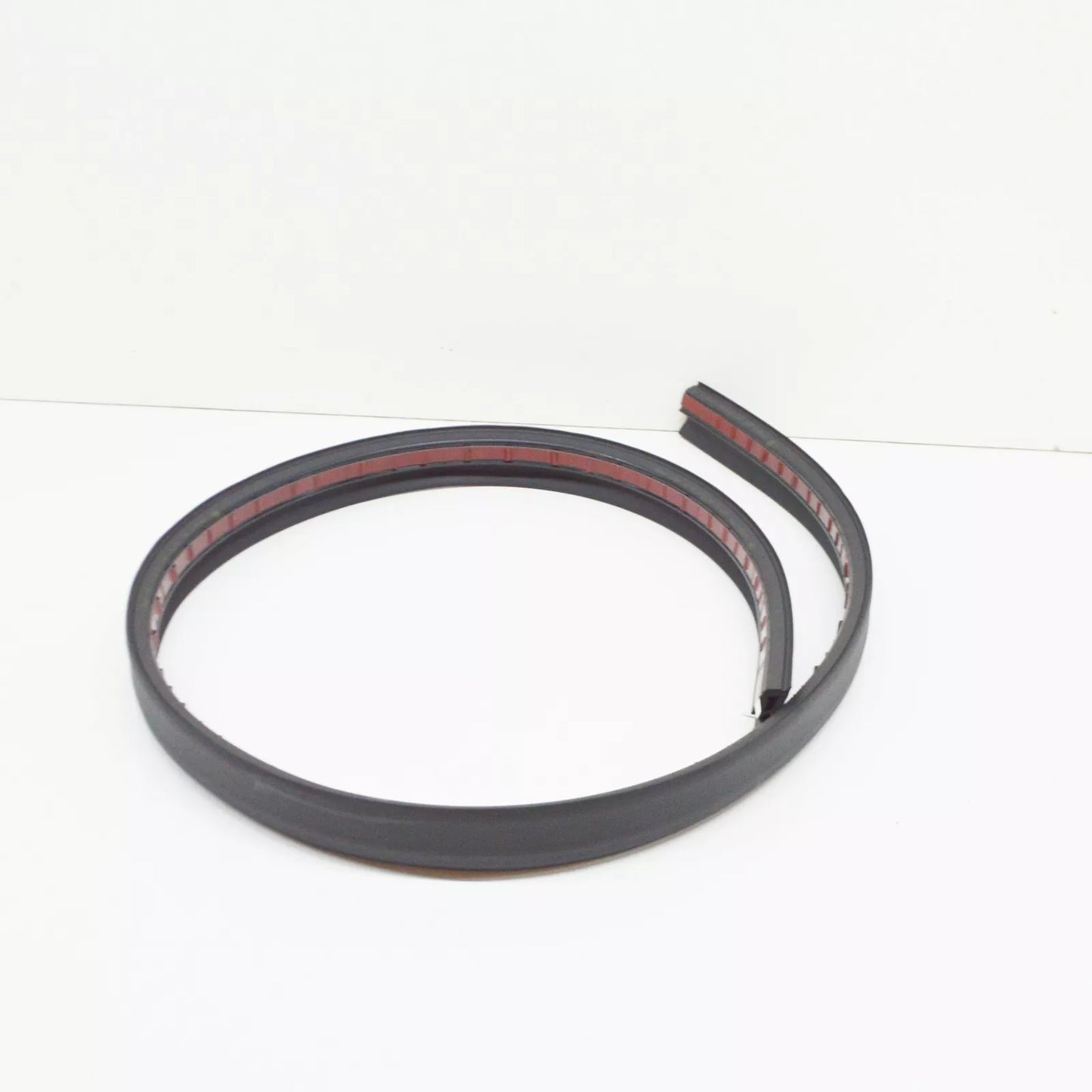 NEW VOLKSWAGEN AMAROK HARDTOP REAR LID LOWER SEAL 2H7817667