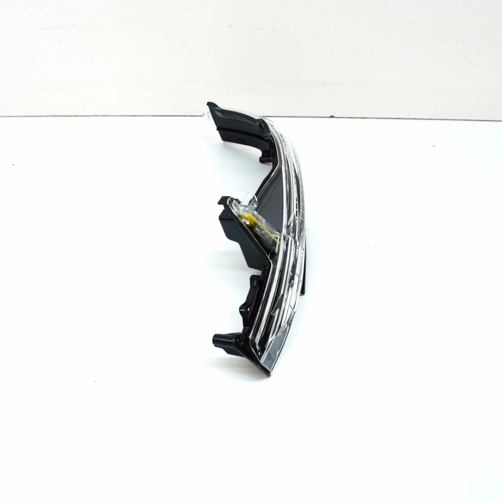 NEW AUDI Q5 80A FRONT LEFT DOOR MIRROR TURN INDICATOR 80A949101