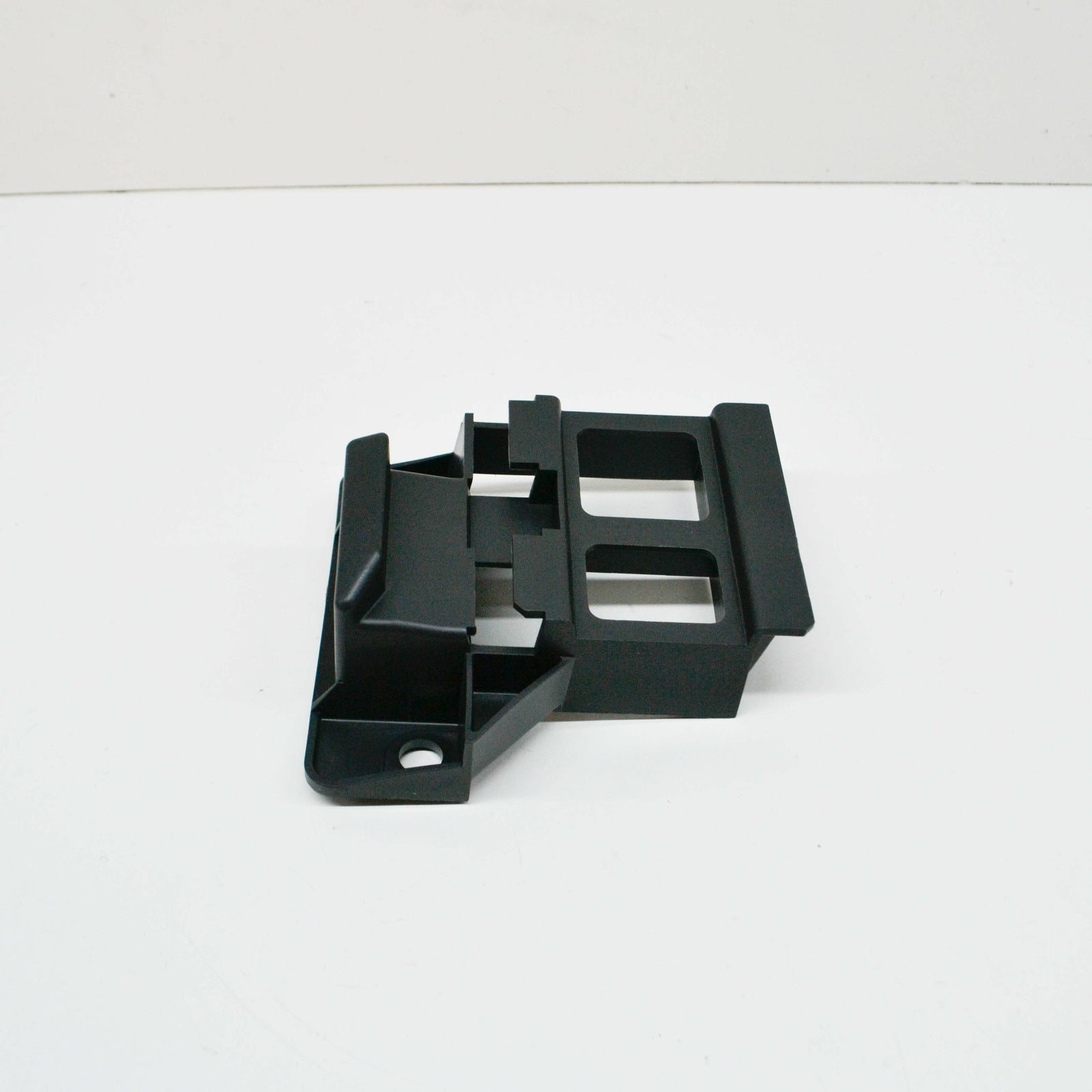 NEW VOLKSWAGEN CRAFTER MK1 2F FRONT BUMPER LEFT GUIDE 2E0807177 ORIGINAL