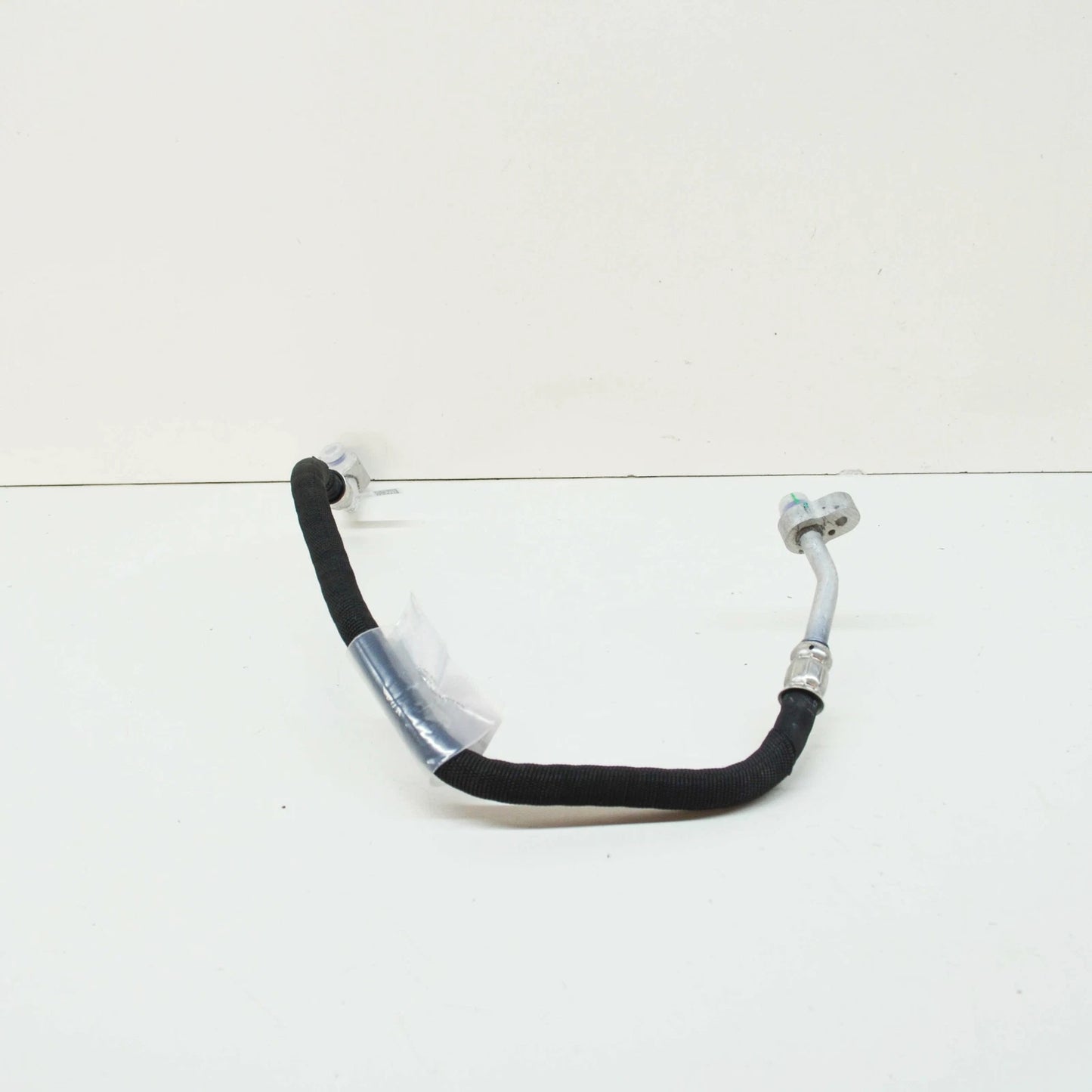 NEW AUDI A4 AVANT B9 A/C AIR CONDITIONING REFRIGERANT PIPE 8W0816721BF ORIGINAL