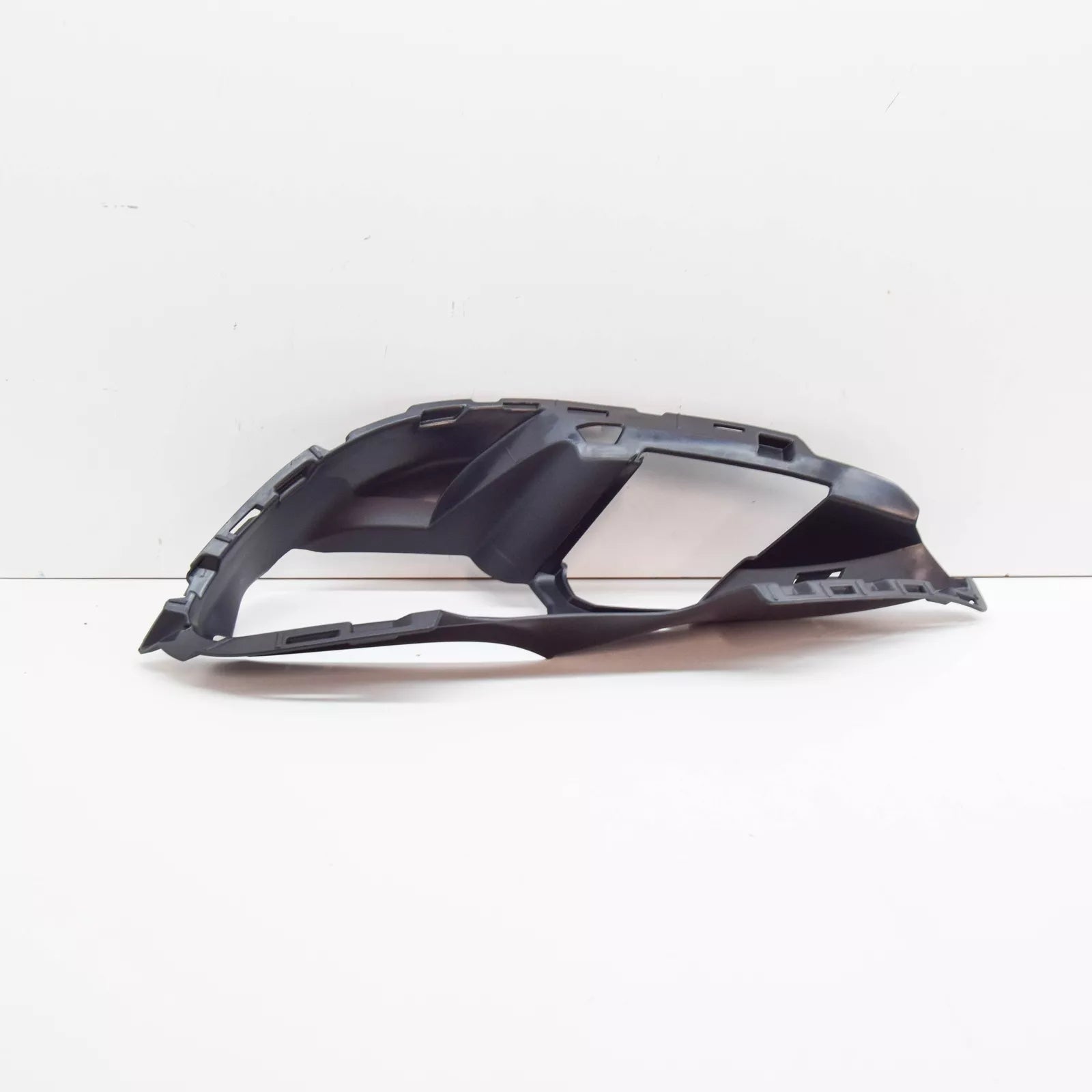 NEW MERCEDES-BENZ CLA C117 AMG FRONT RIGHT AIR DUCT SEGMENT A1178859200 ORIGINAL