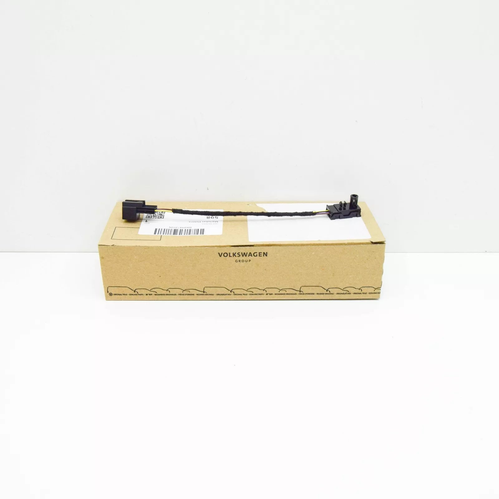 NEW AUDI A4 AVANT B9 FRONT LEFT DOOR COURTESY LIGHT 8W0947355N ORIGINAL