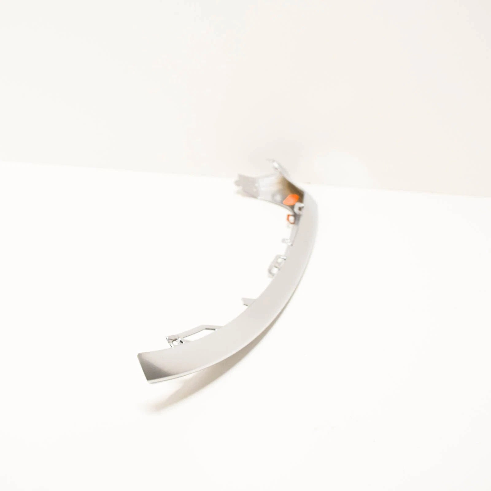 NEW MERCEDES-BENZ C W205 FRONT BUMPER LEFT SIDE MOLDING A2058851900