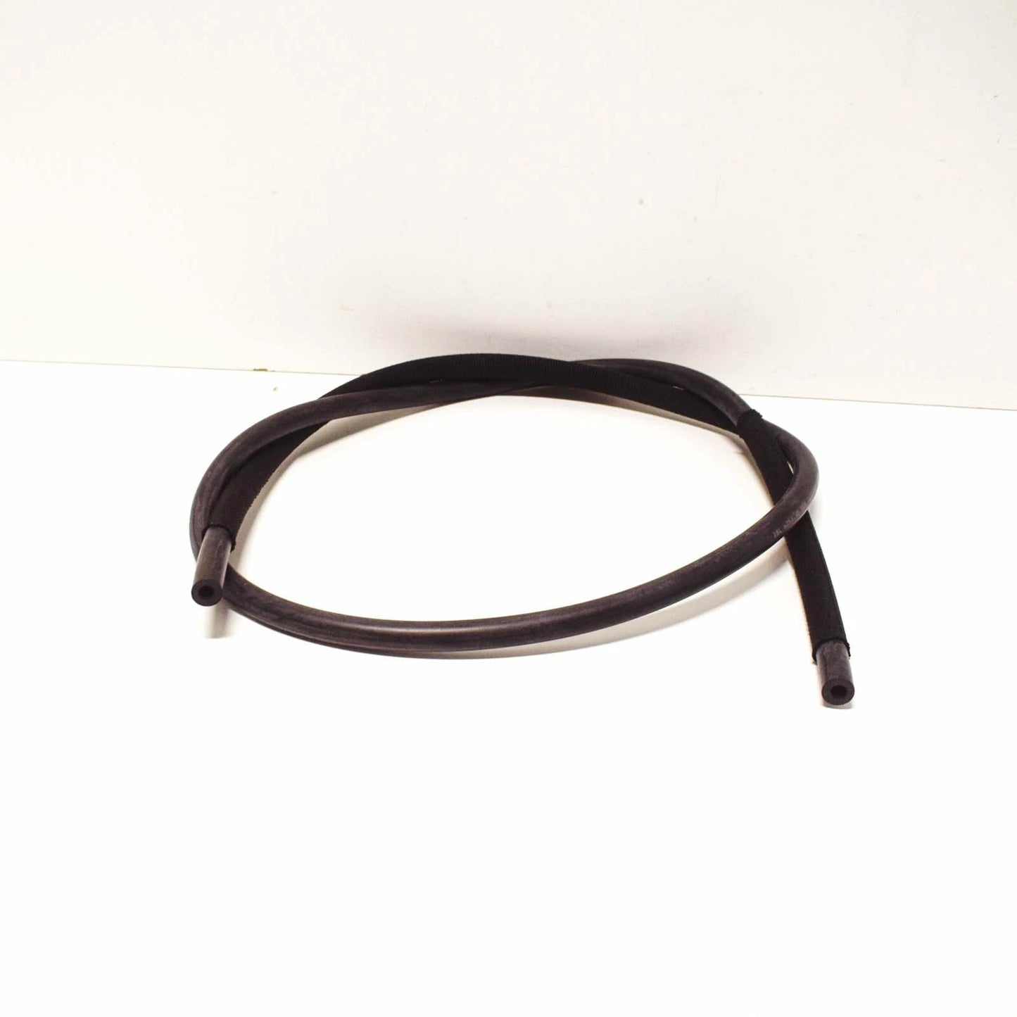 NEW MERCEDES-BENZ GLK-CLASS X204 COOLANT HOSE A2048300996