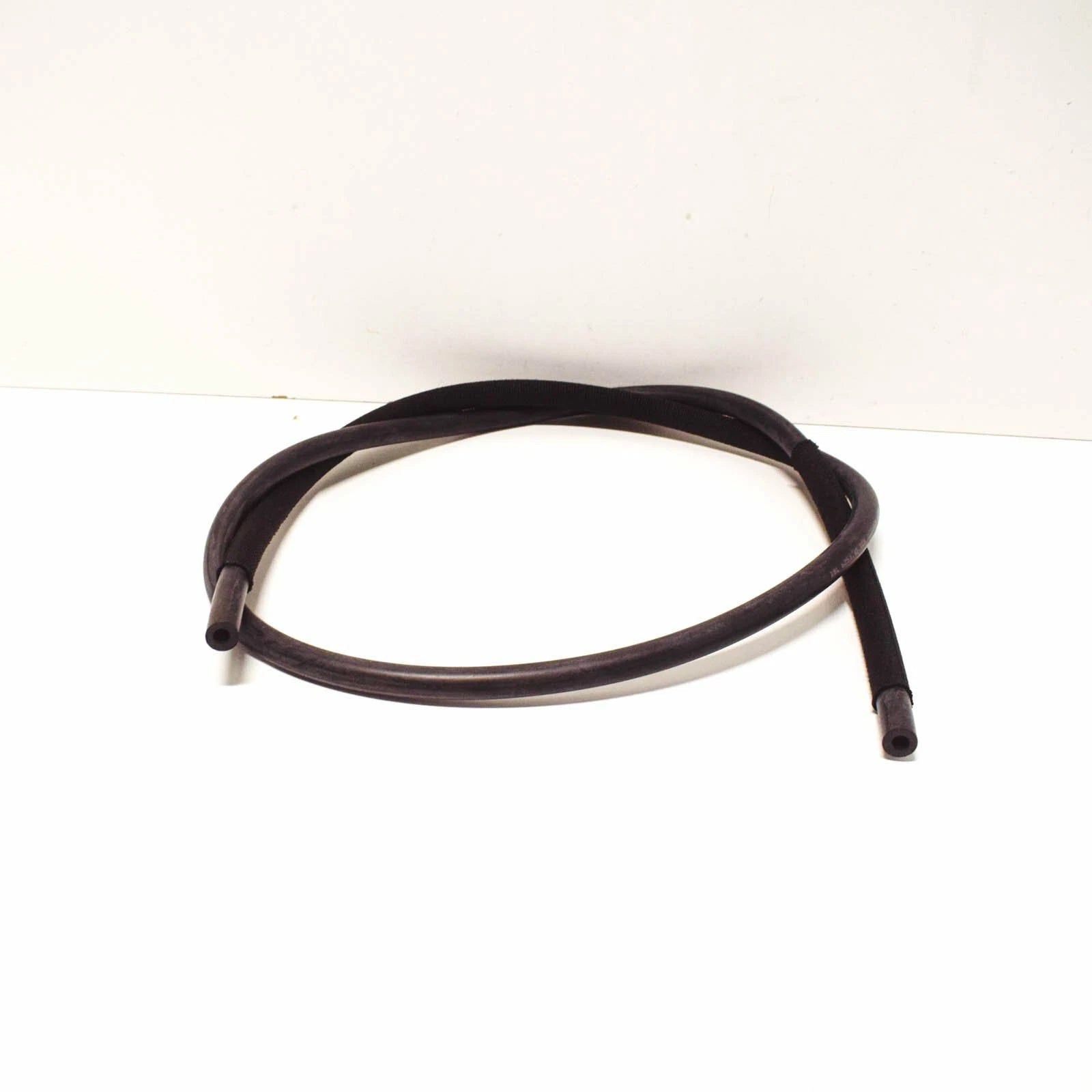 NEW MERCEDES-BENZ GLK-CLASS X204 COOLANT HOSE A2048300996