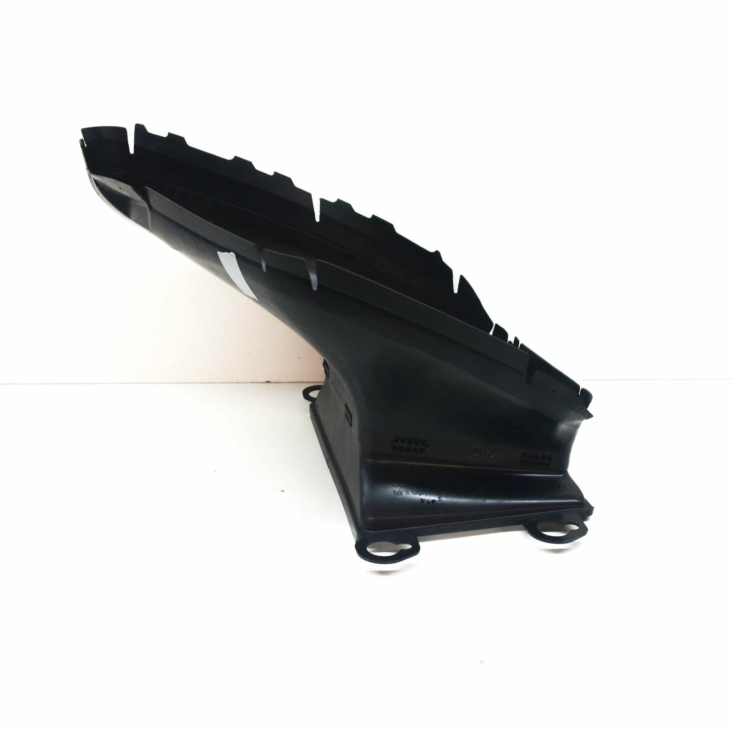 NEW AUDI Q7 4M RIGHT OUTER AIR GUIDE DUCT 4M0121334L