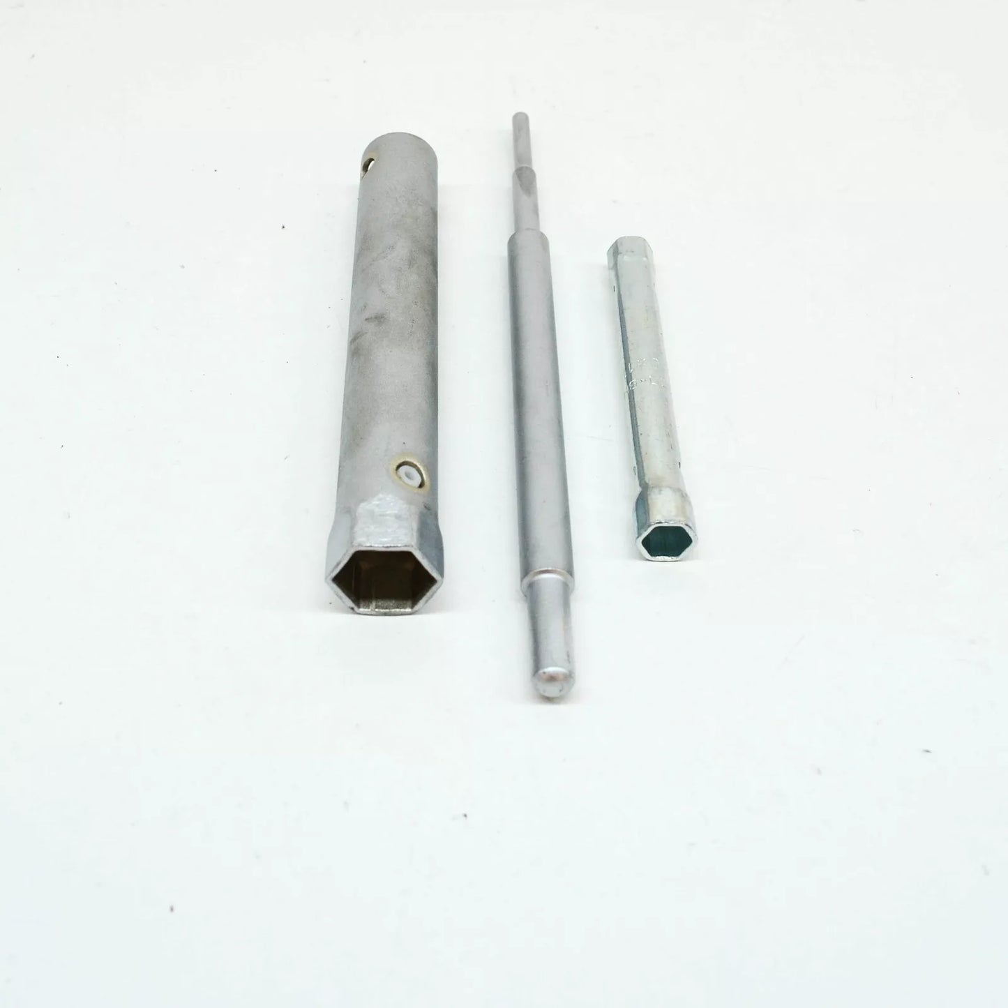 NEW BMW 3 E30 TOOL KIT 71111115329 1115329