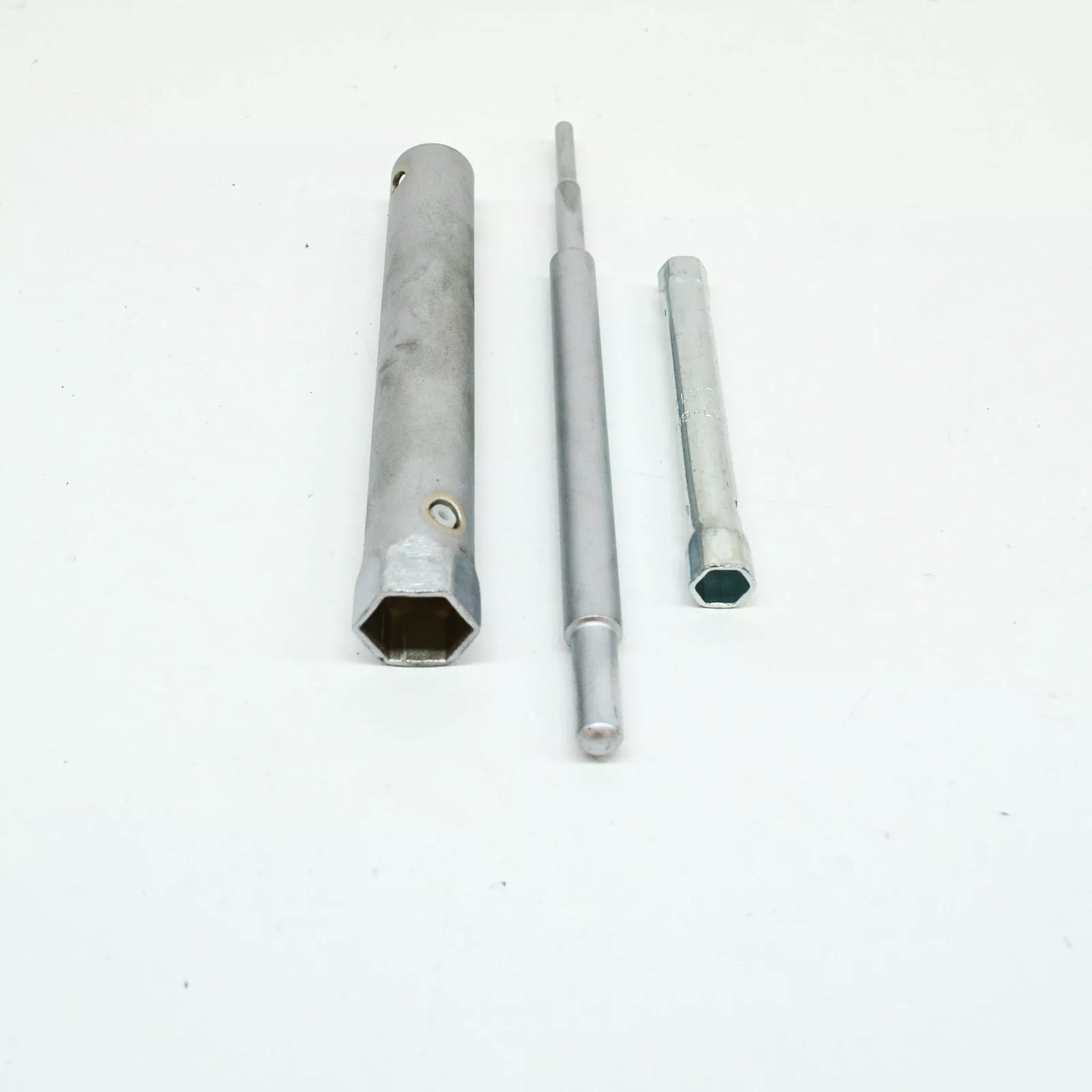 NEW BMW 3 E30 TOOL KIT 71111115329 1115329