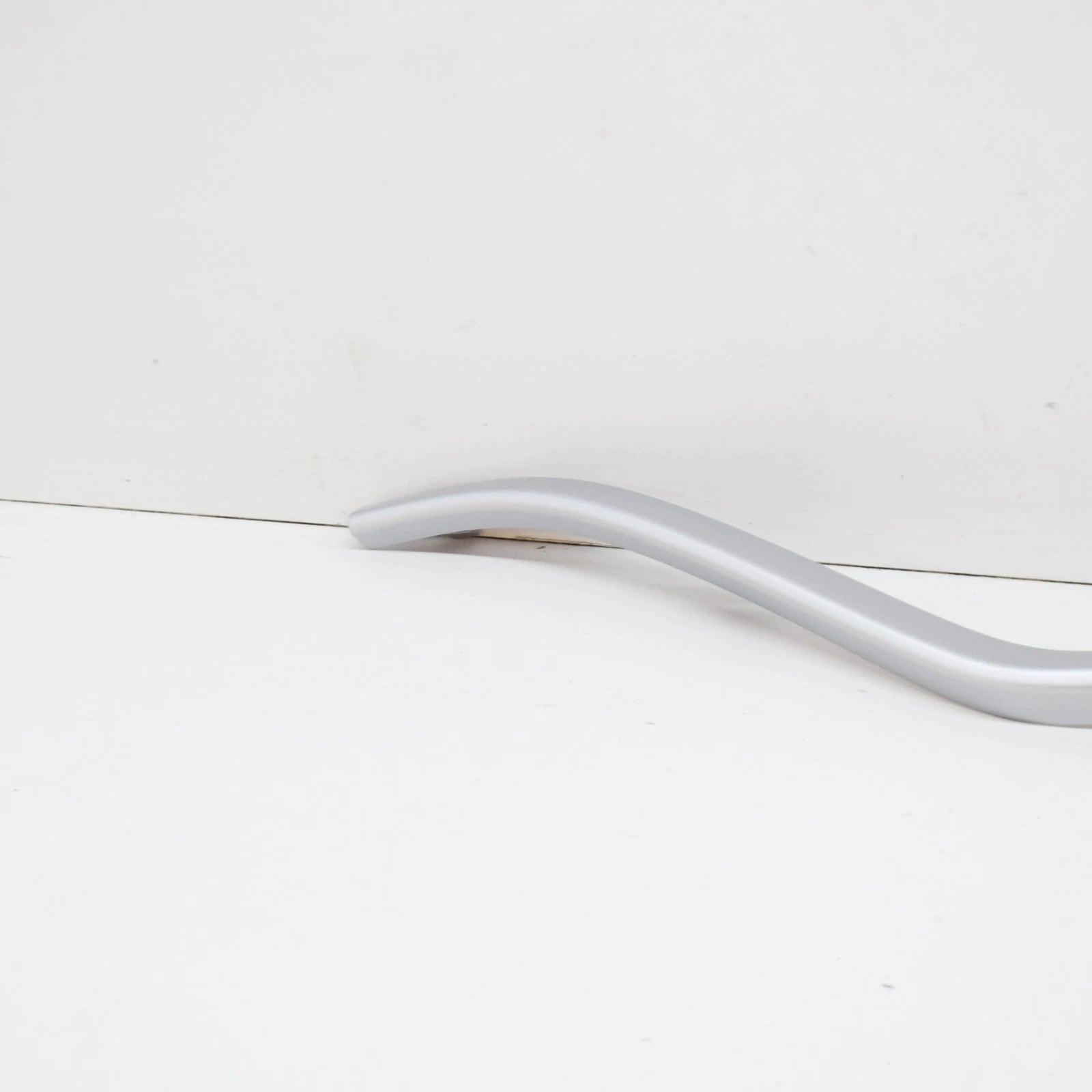 NEW MERCEDES-BENZ C-CLASS W205 FRONT BUMPER LEFT MOLDING TRIM A2058851974