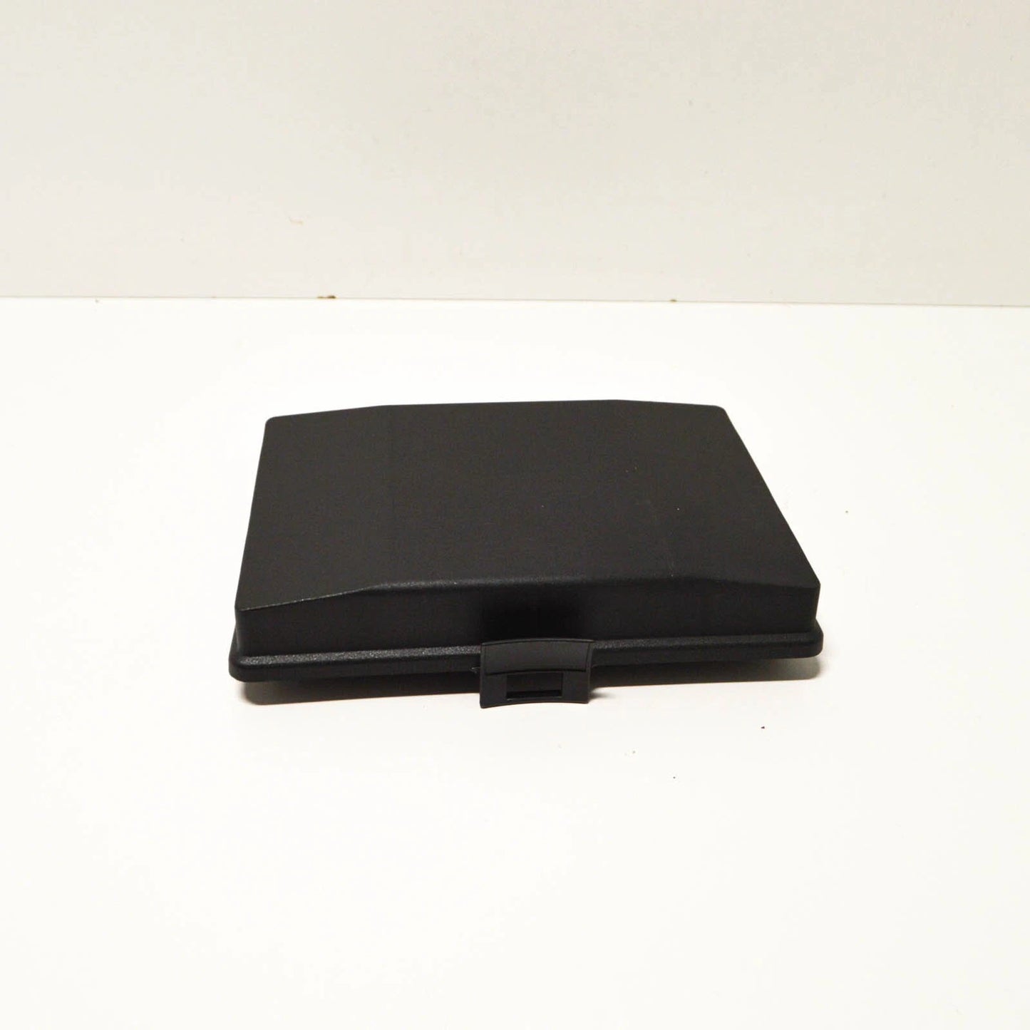 NEW BMW 8 E31 FUSE BOX COVER 61131383273 1383273 ORIGINAL