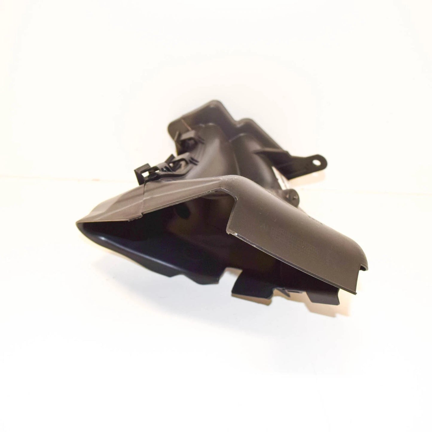 NEW BMW 1 E87 FRONT RIGHT BRAKE AIR DUCT 51747076842 7076842 ORIGINAL