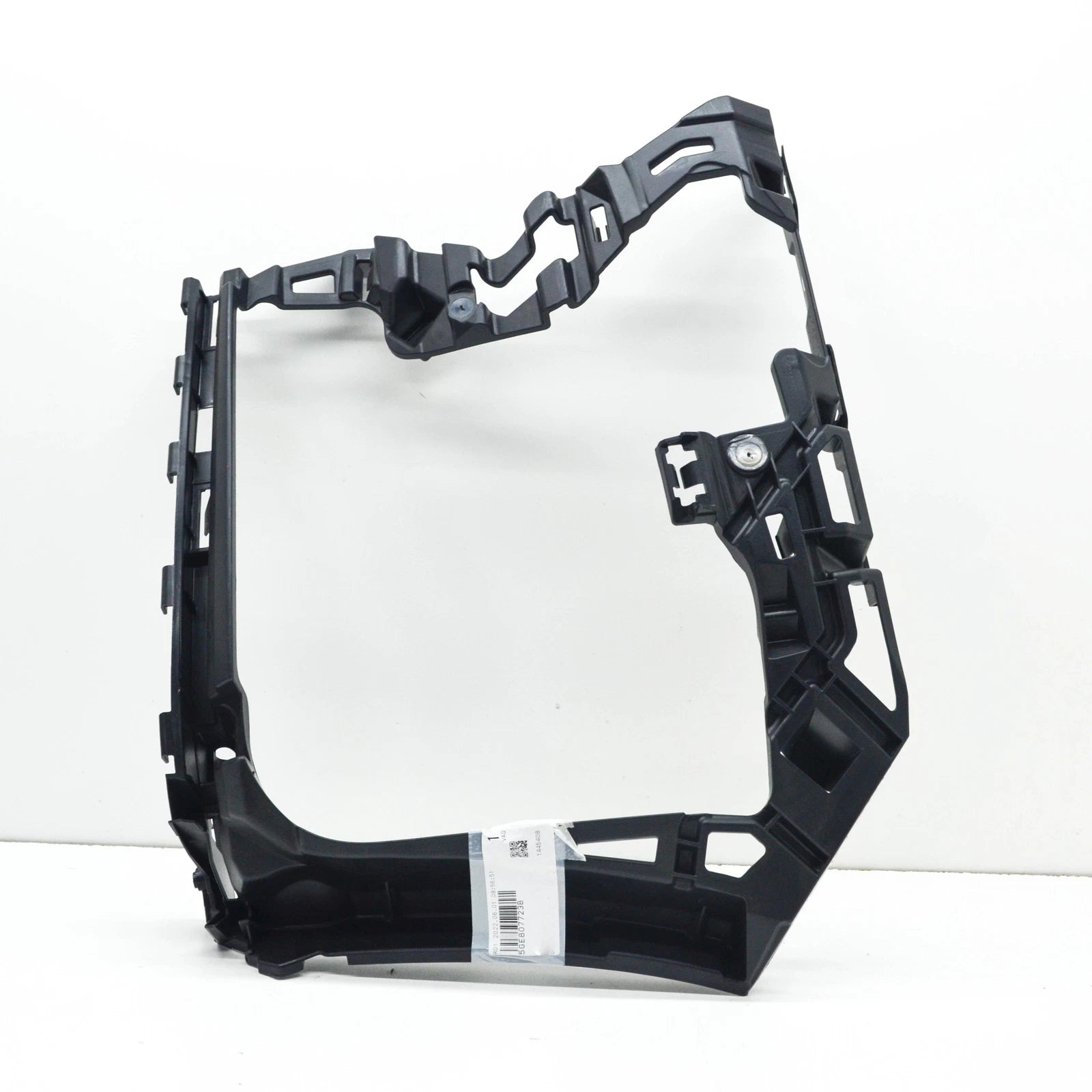 NEW VOLKSWAGEN GOLF MK7 5G FRONT LEFT BUMPER BRACKET 5GE807723B ORIGINAL