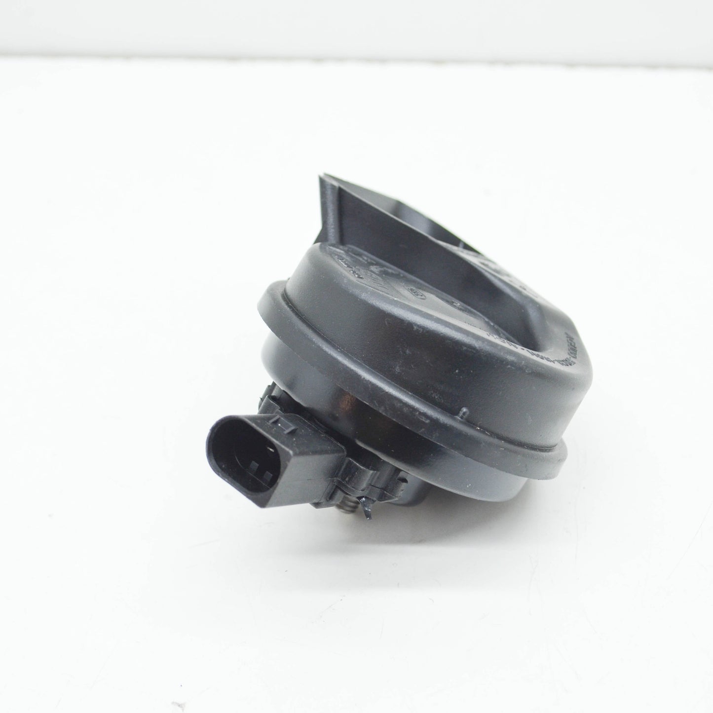 NEW AUDI A4 B8 LEFT SIDE FANFARE 8T0951223 ORIGINAL