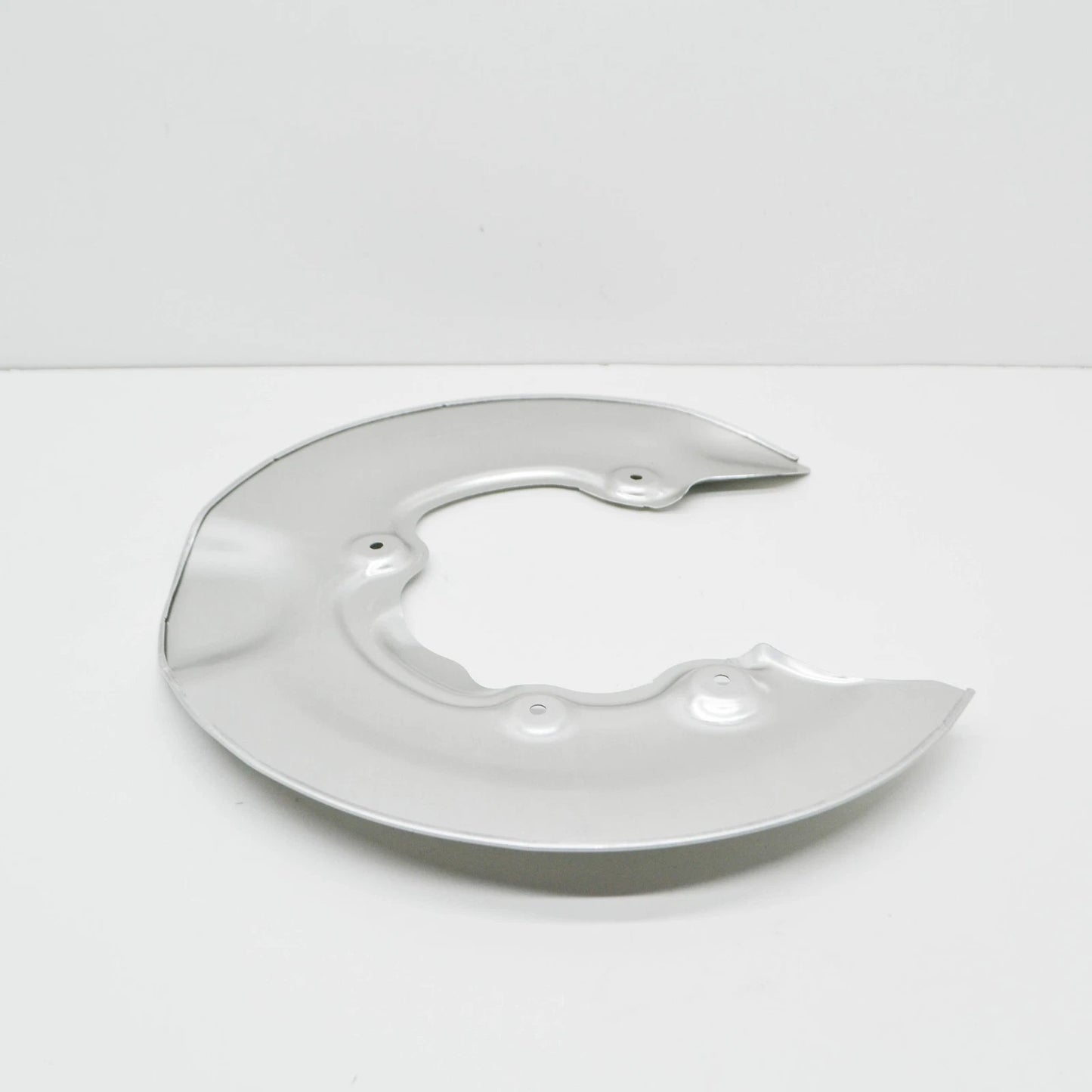 NEW BMW 3 G20 REAR RIGHT BRAKE DISC PROTECTION 34206871342 6871342 ORIGINAL