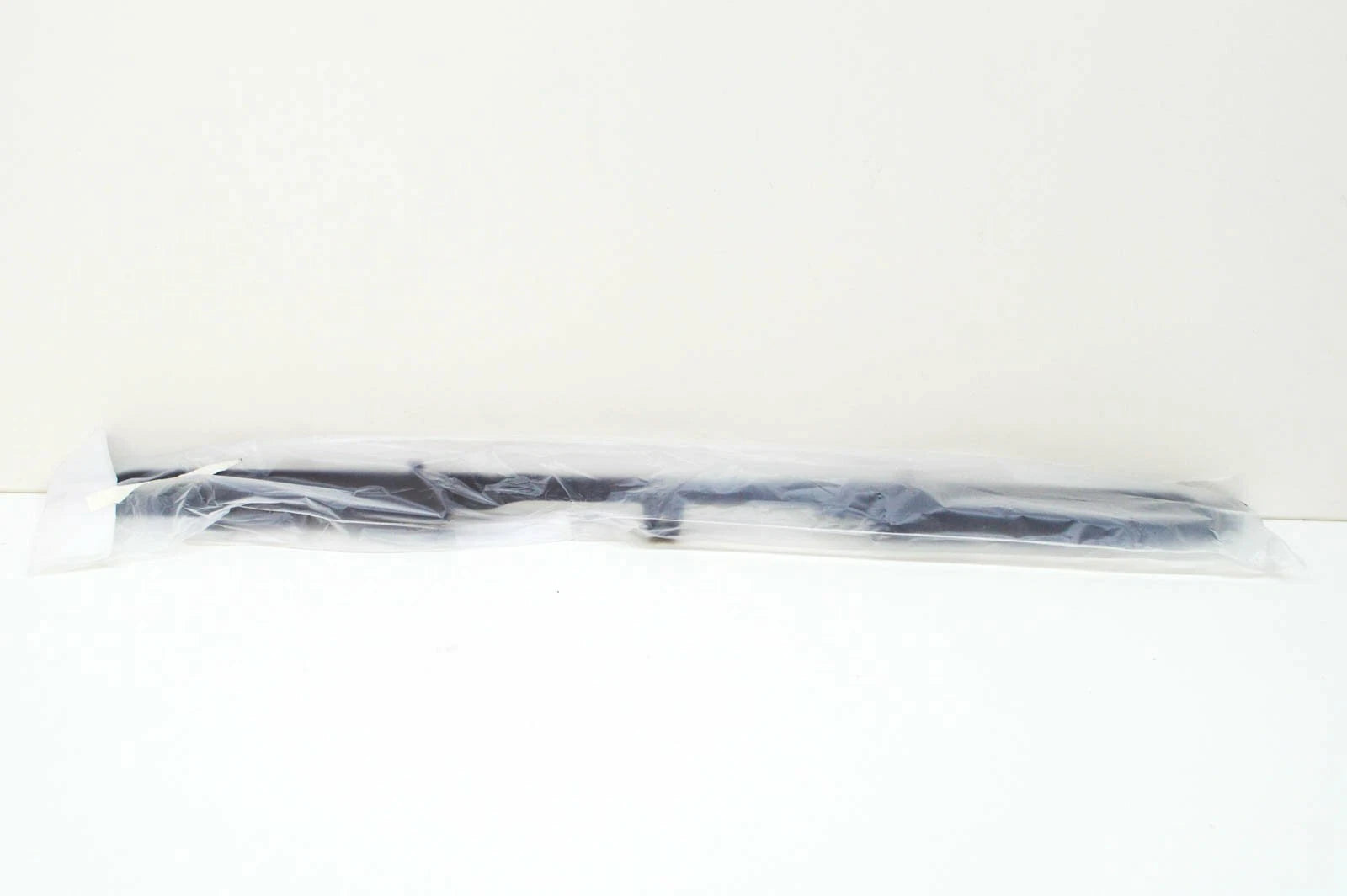 NEW AUDI A5 8W6 FRONT RADIATOR GRILLE UPPER COVER TRIM 8W6853037