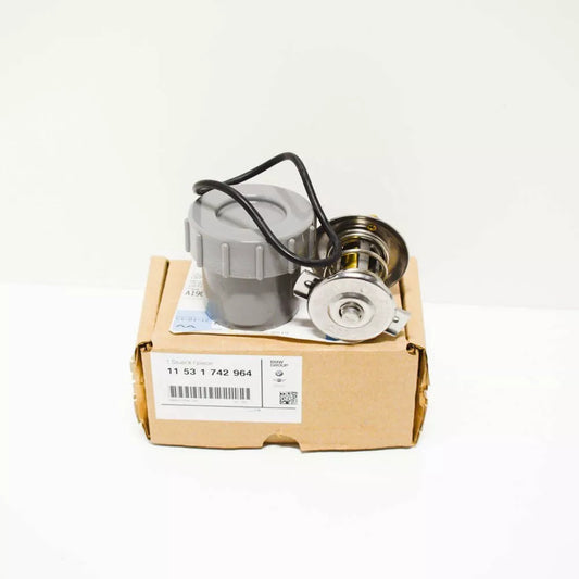 NEW BMW 8 E31 ENGINE COOLANT THERMOSTAT 11531742964 1742964 ORIGINAL